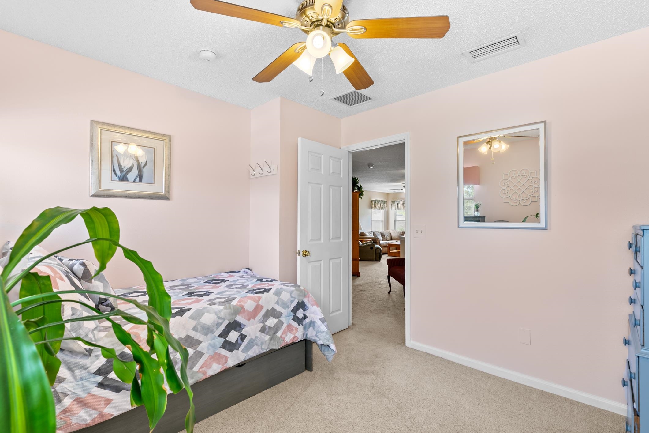 Image 42 of 66 For 1409 Heather Ct