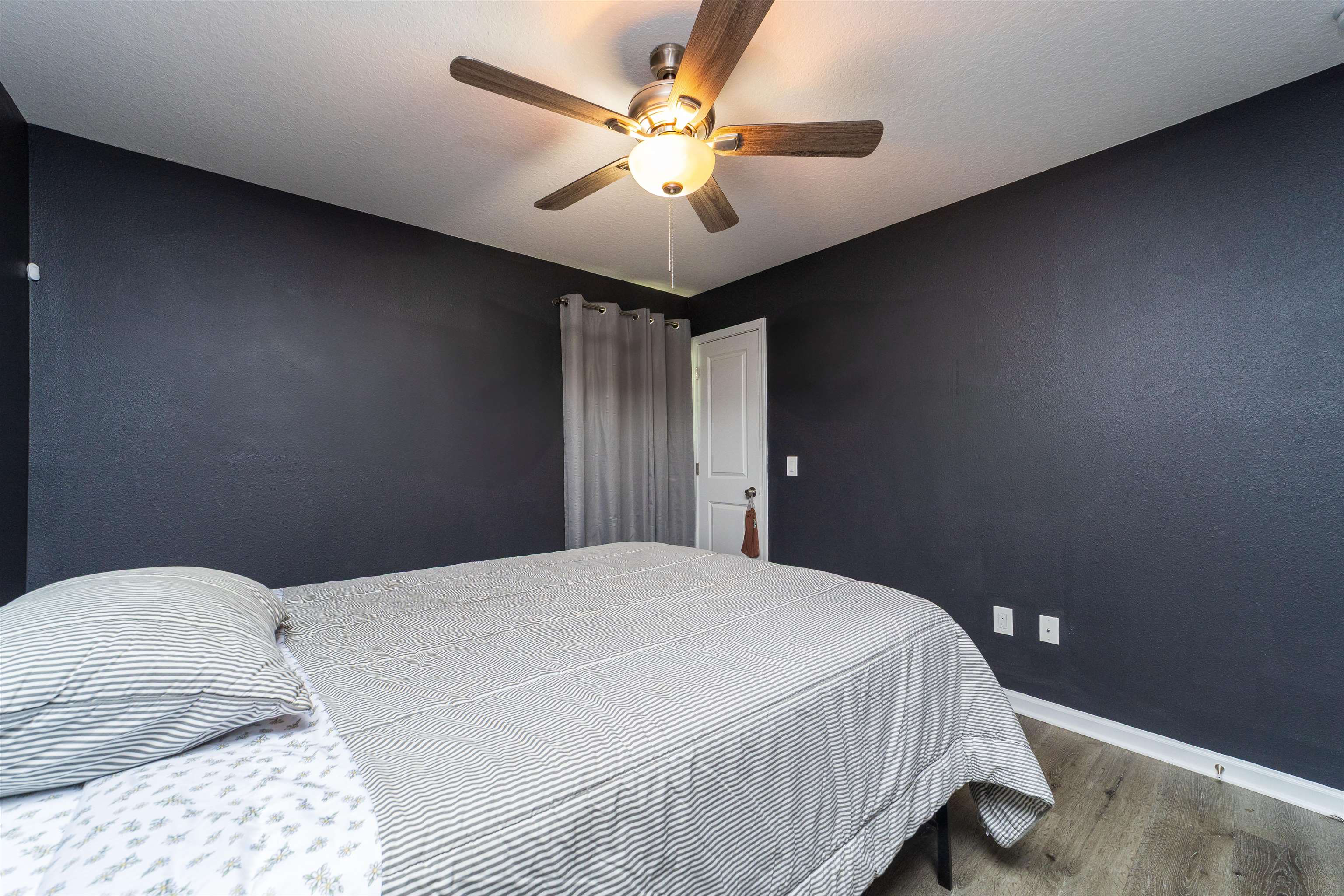 Image 42 of 43 For 4420 Cedar Ford Blvd