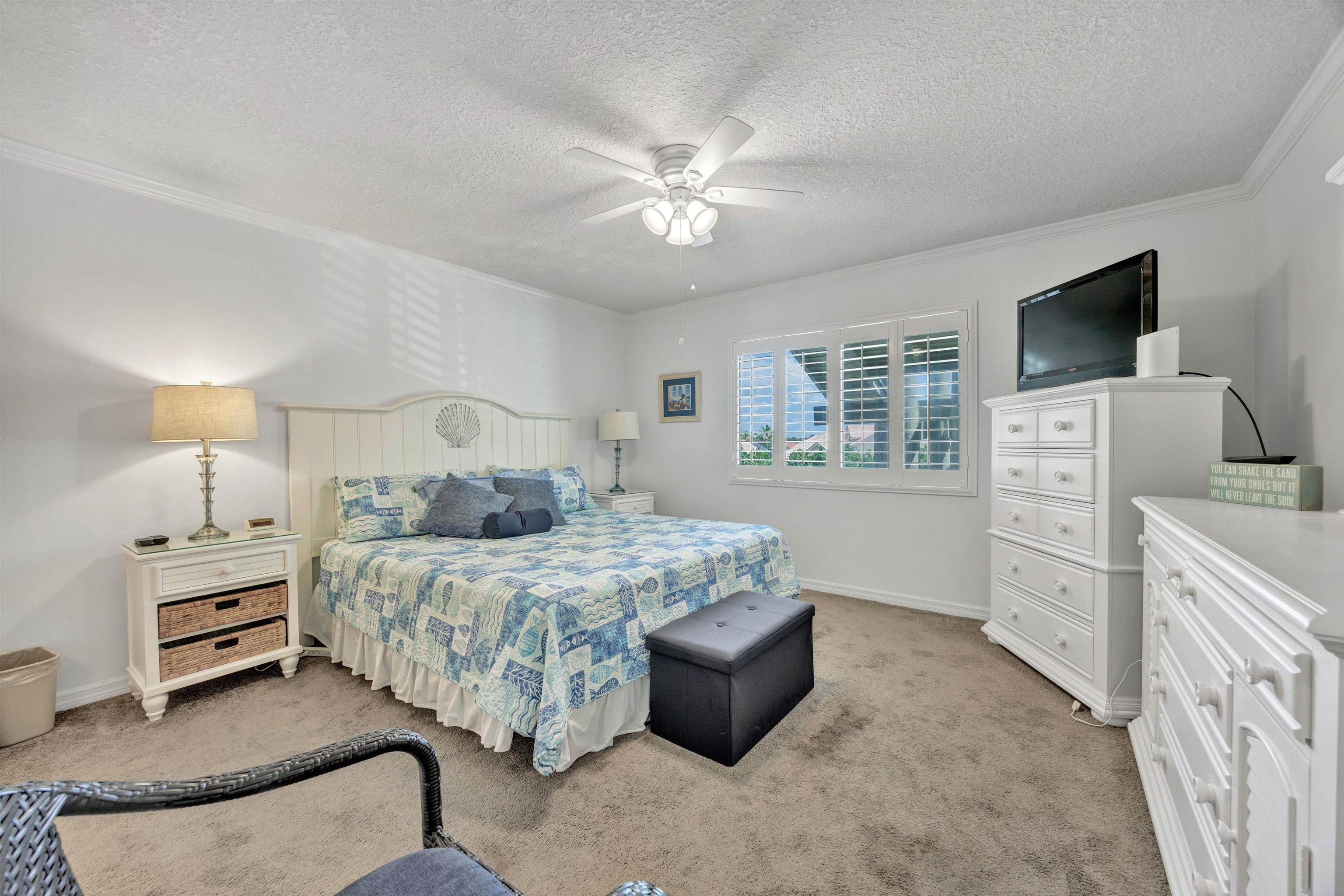 Image 11 of 34 For 99 Village Del Prado Cir