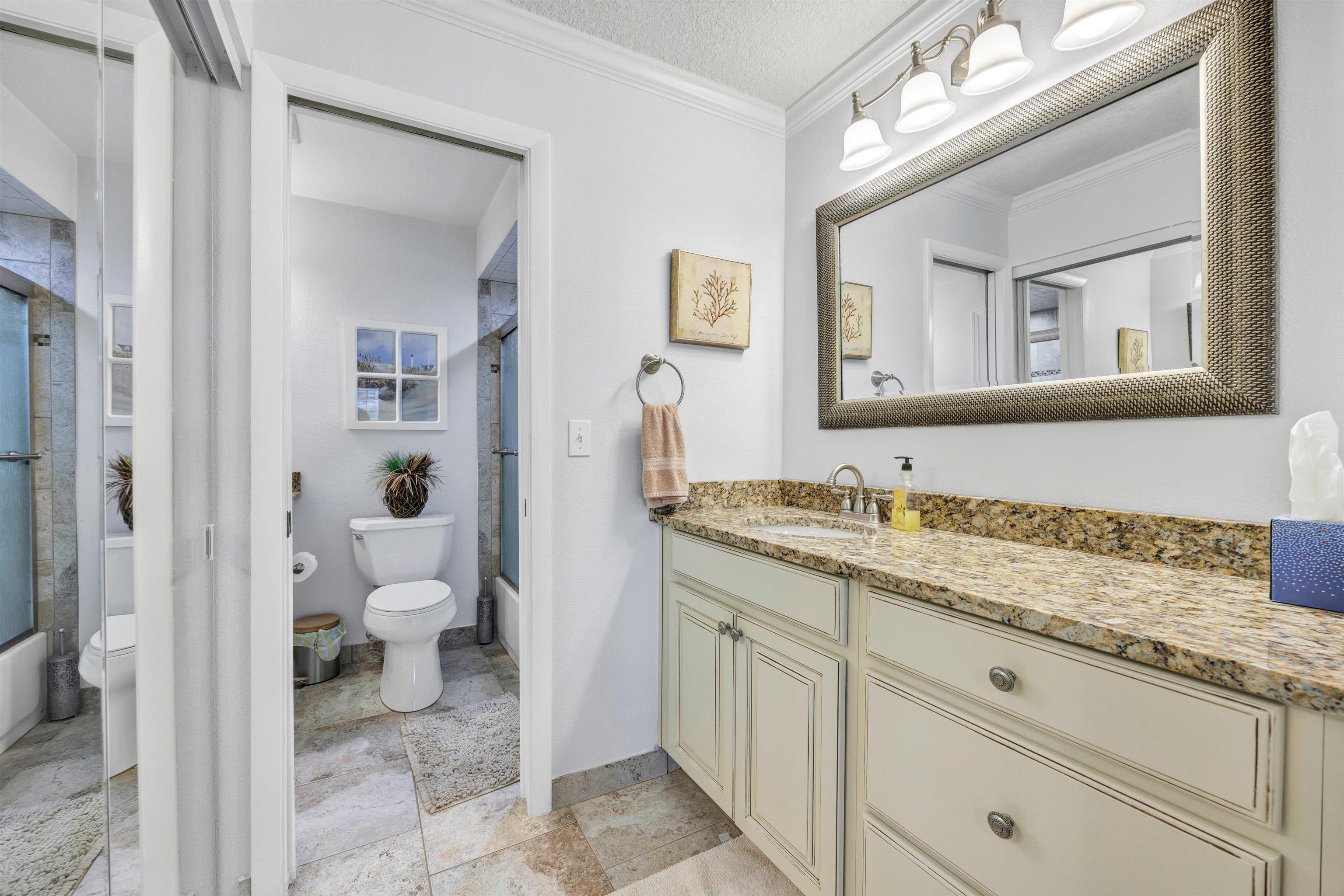 Image 13 of 34 For 99 Village Del Prado Cir