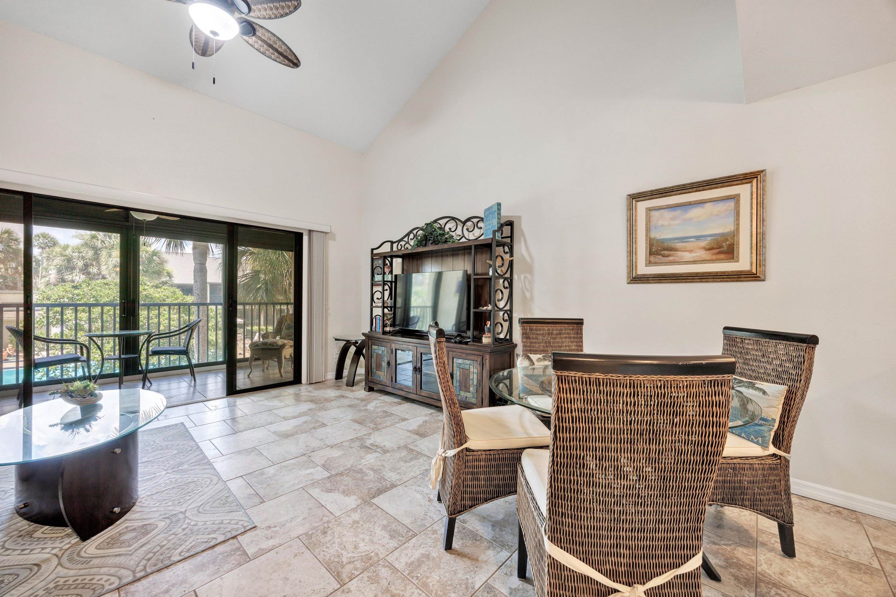 Image 5 of 34 For 99 Village Del Prado Cir