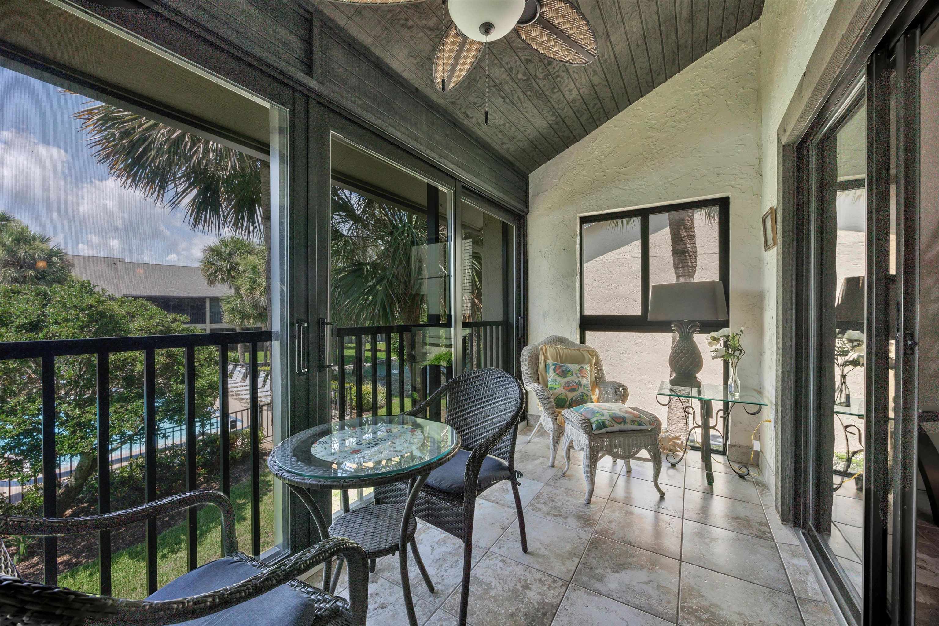 Image 7 of 34 For 99 Village Del Prado Cir