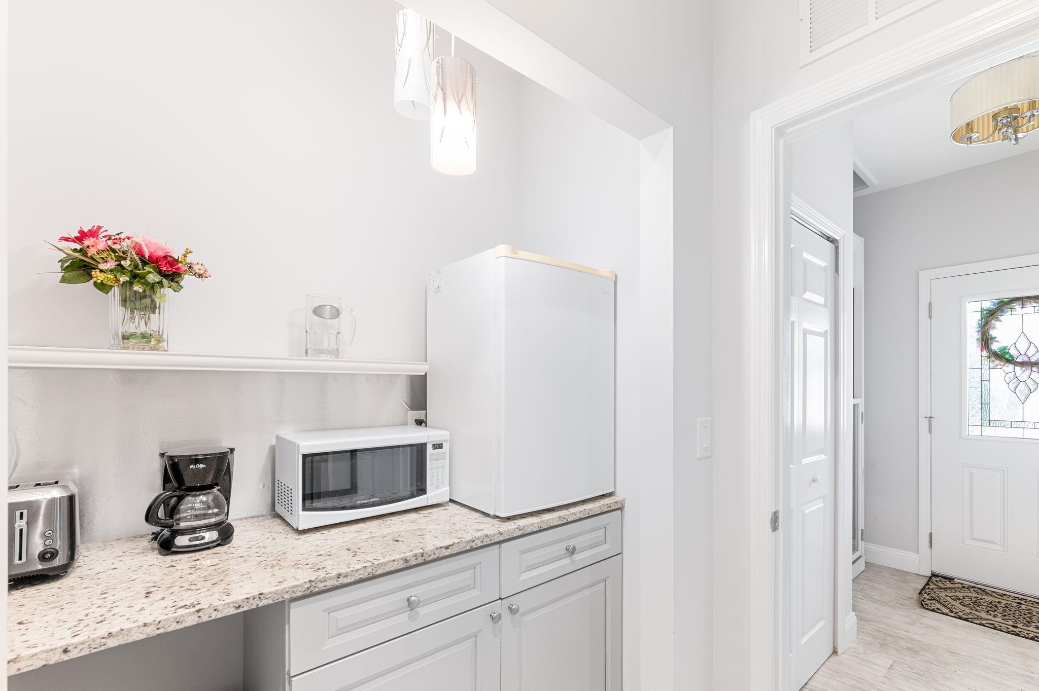 Image 41 of 87 For 239 Riberia St
