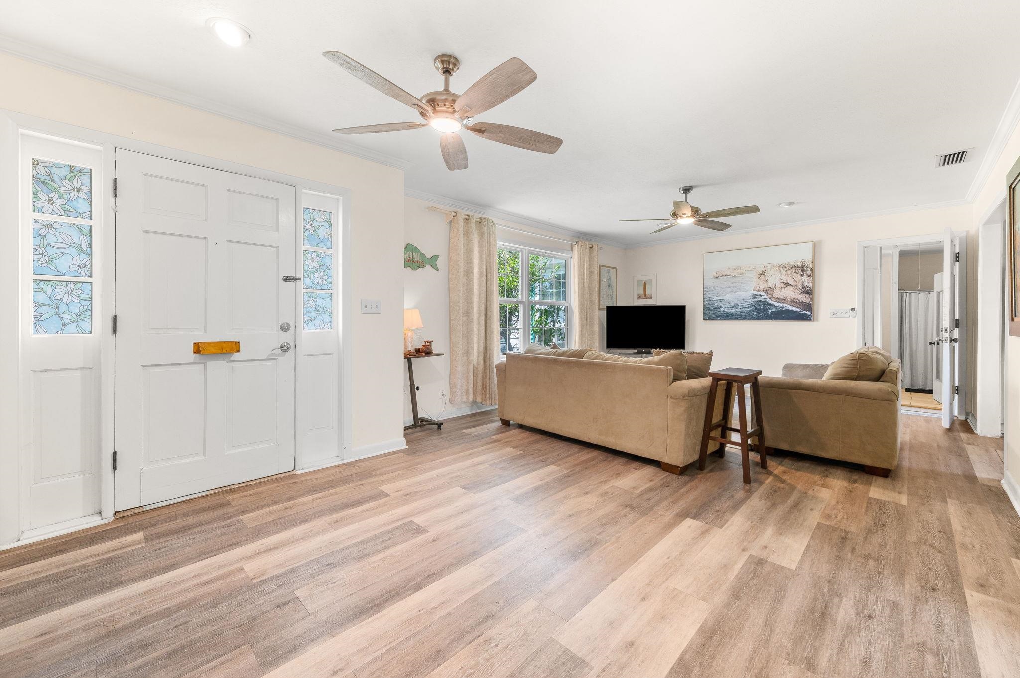Image 10 of 42 For 18 Ocean Avenue