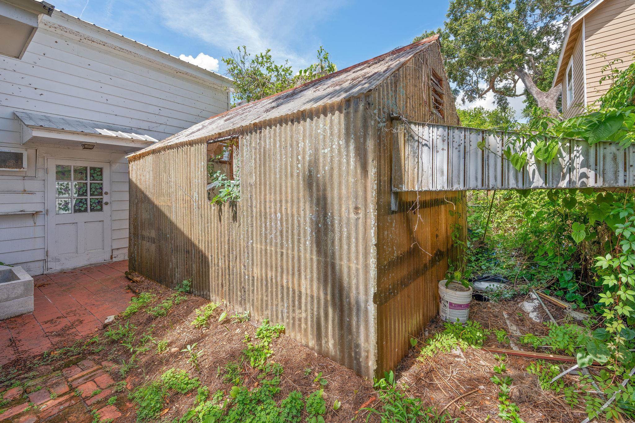 Image 41 of 42 For 18 Ocean Avenue