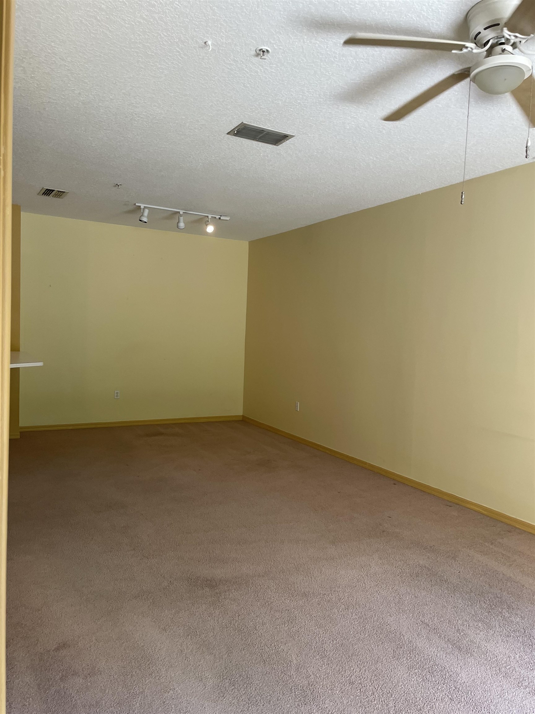 Image 11 of 26 For 520 Florida Club Blvd  107