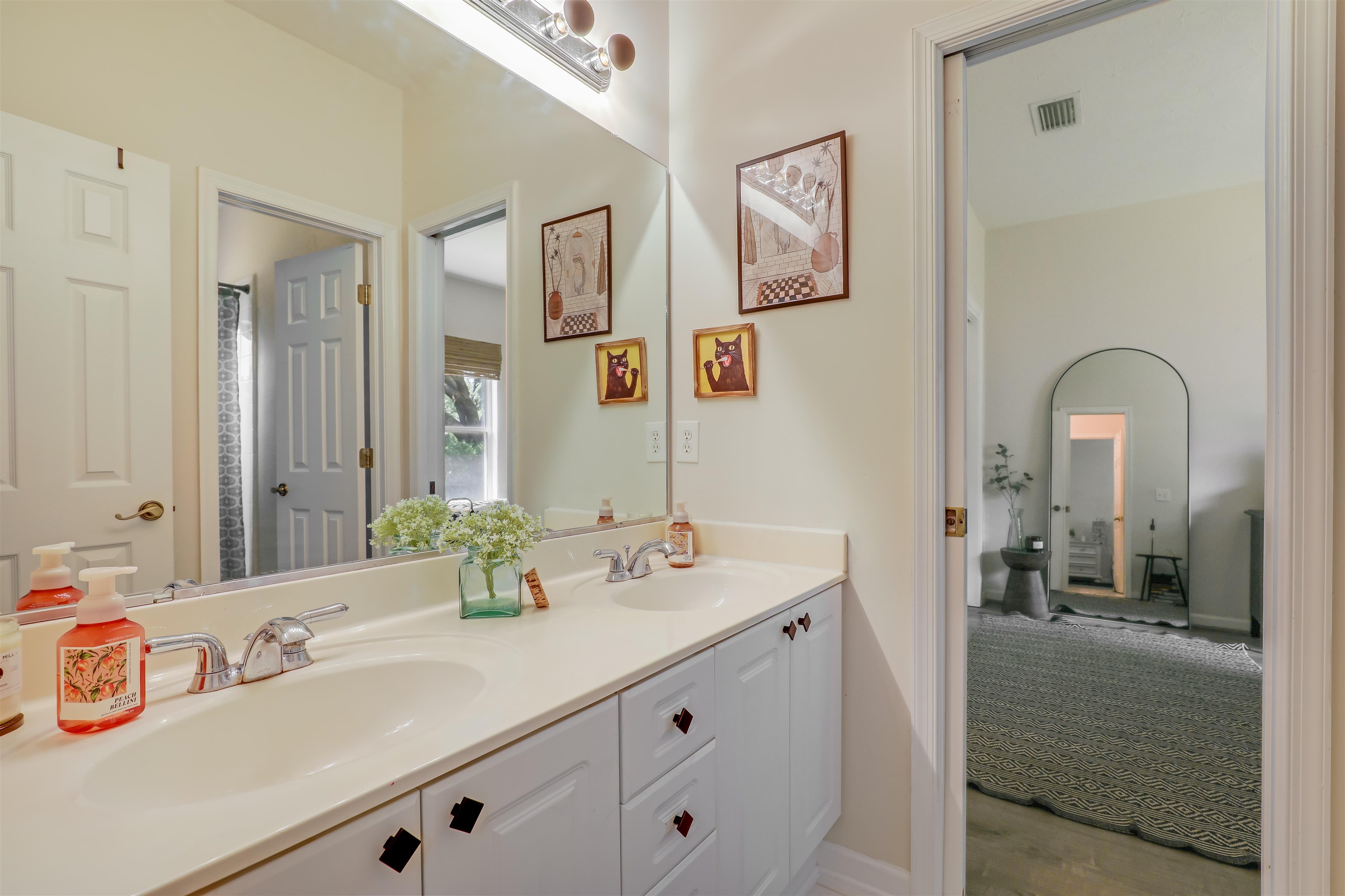 Image 37 of 71 For 1290 Cunningham Creek Dr