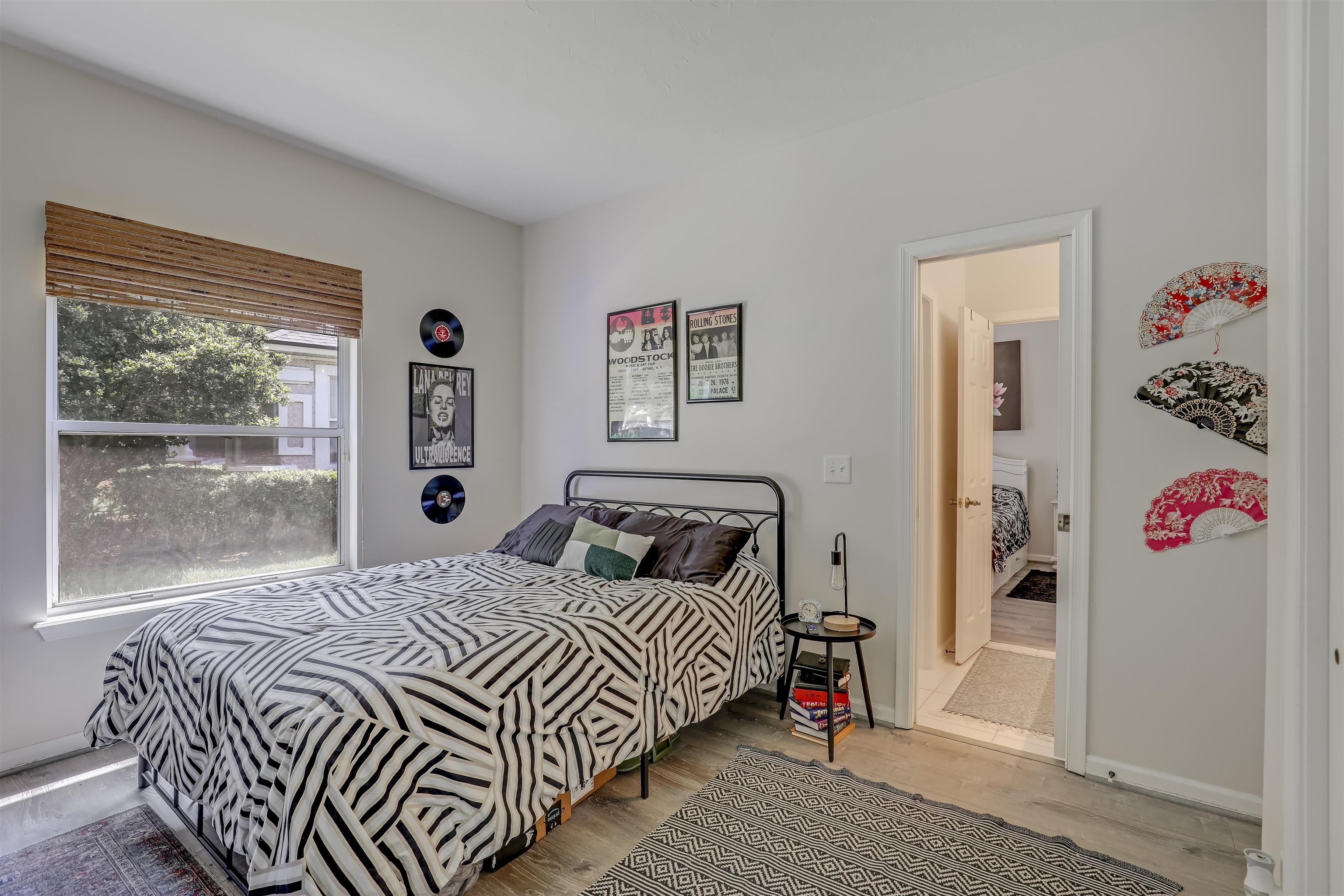 Image 41 of 71 For 1290 Cunningham Creek Dr