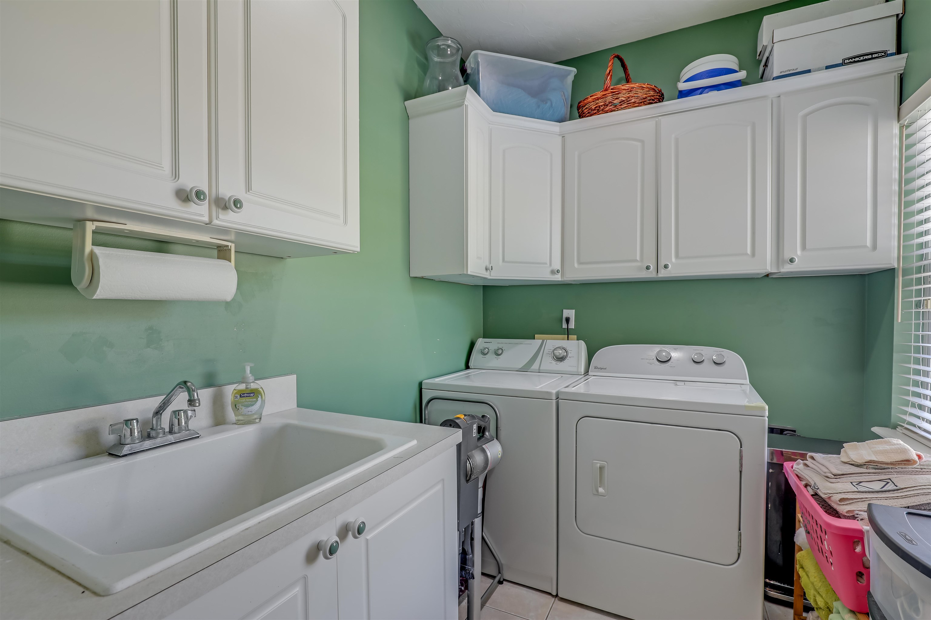 Image 42 of 71 For 1290 Cunningham Creek Dr