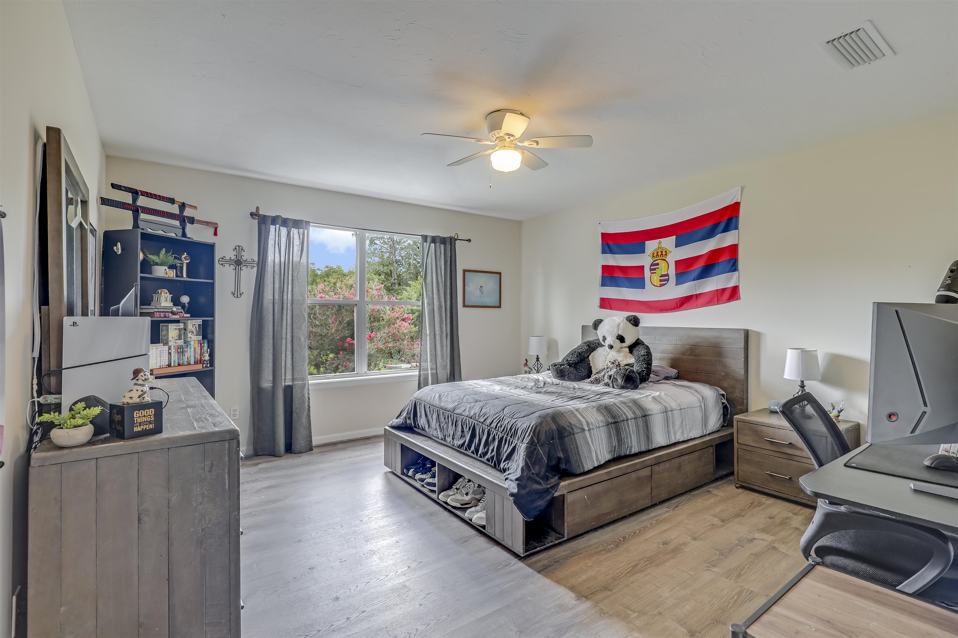 Image 43 of 71 For 1290 Cunningham Creek Dr