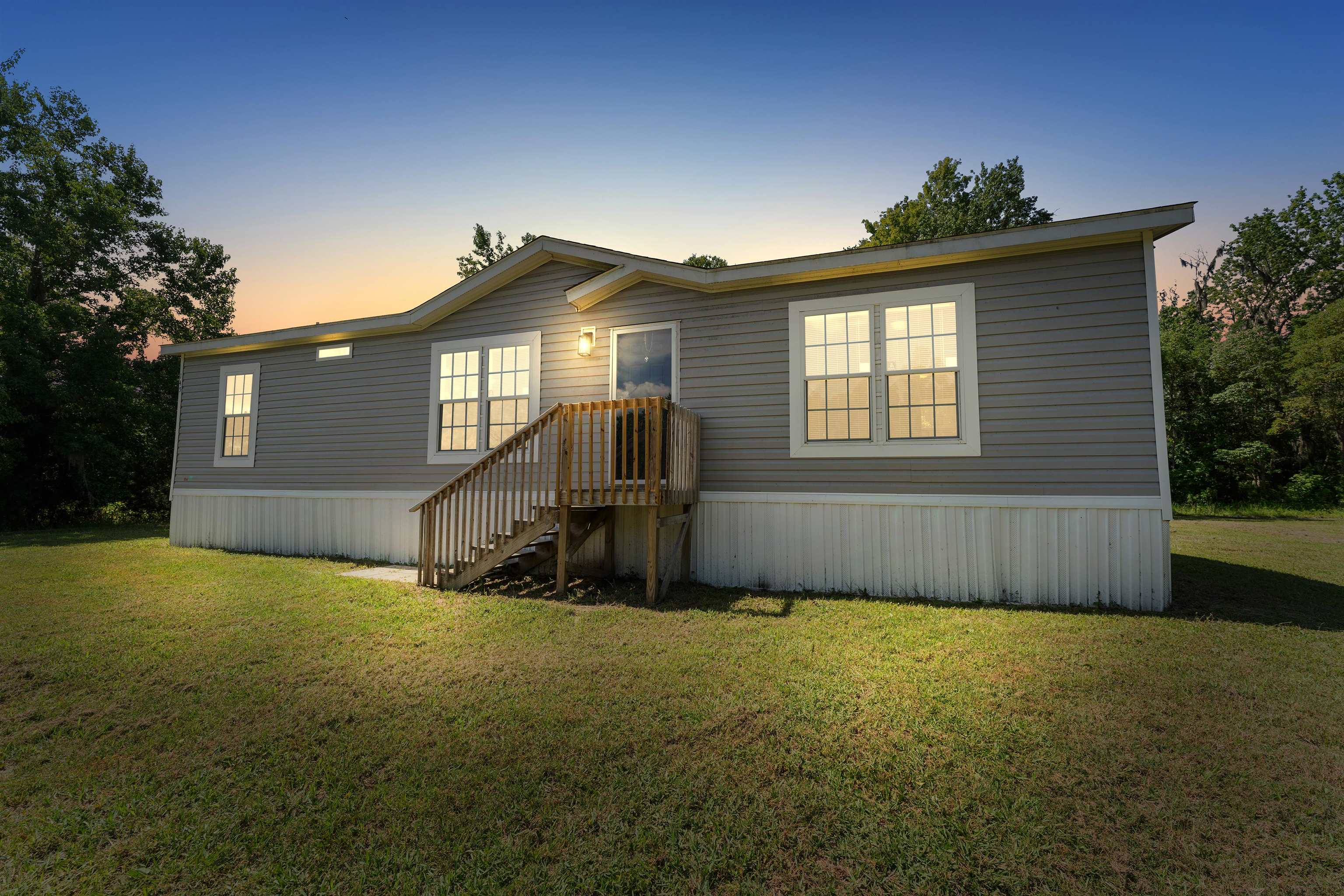 Details for 145 Mccormick Rd E, East Palatka, FL 32131