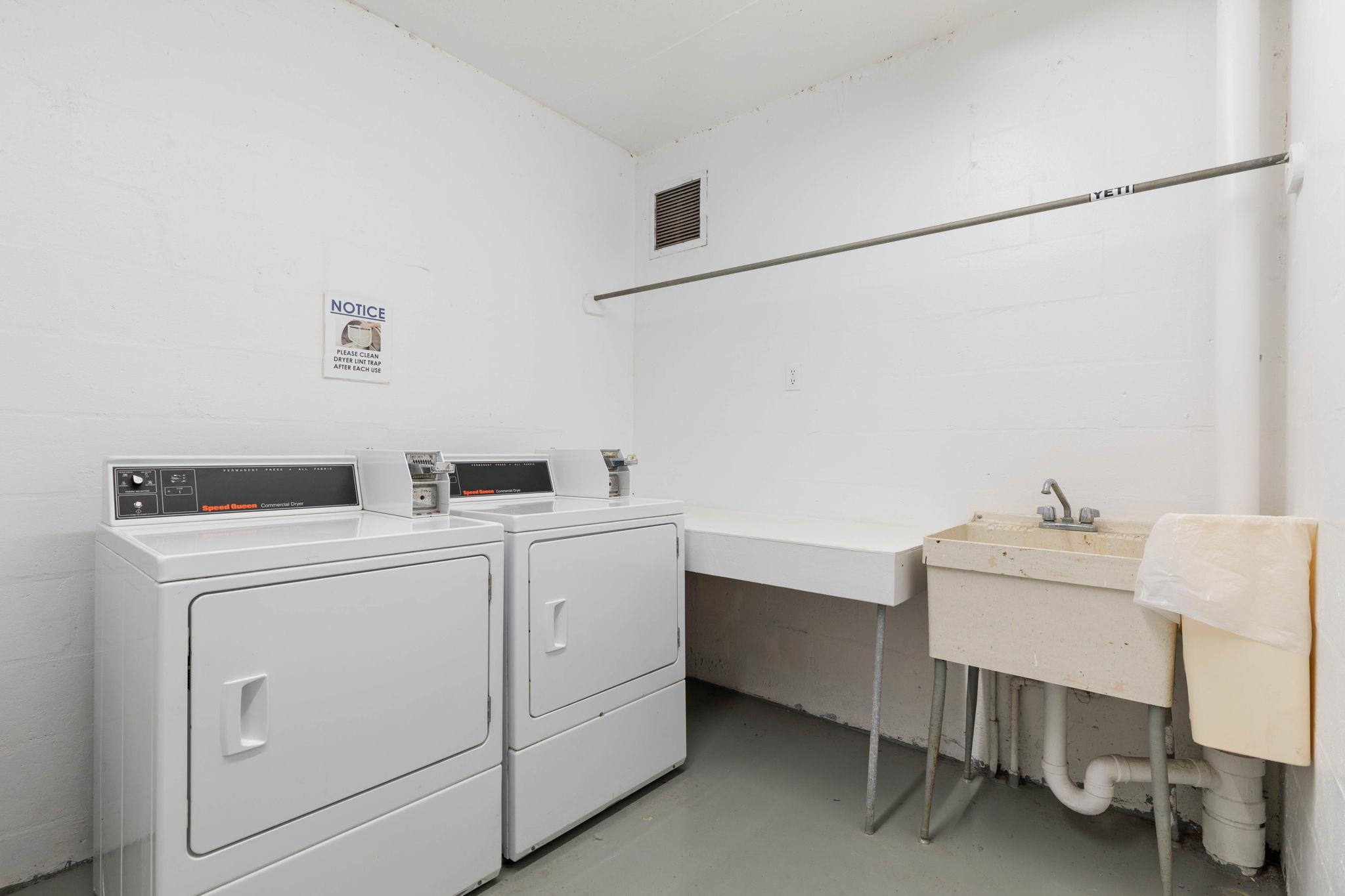 Image 41 of 53 For 640 Nova Road N 117