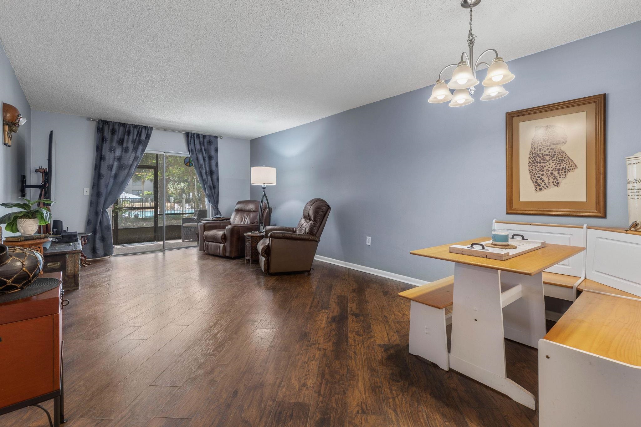 Image 7 of 53 For 640 Nova Road N 117