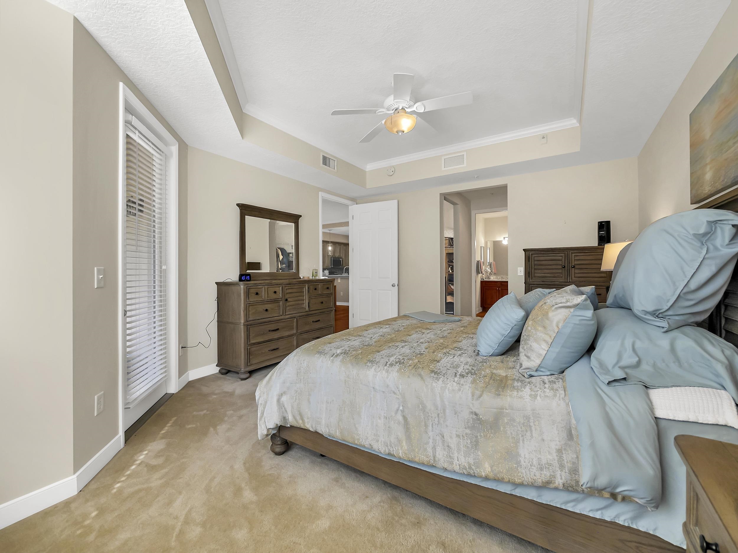 Image 19 of 41 For 140 Pantano Cay Blvd  1103