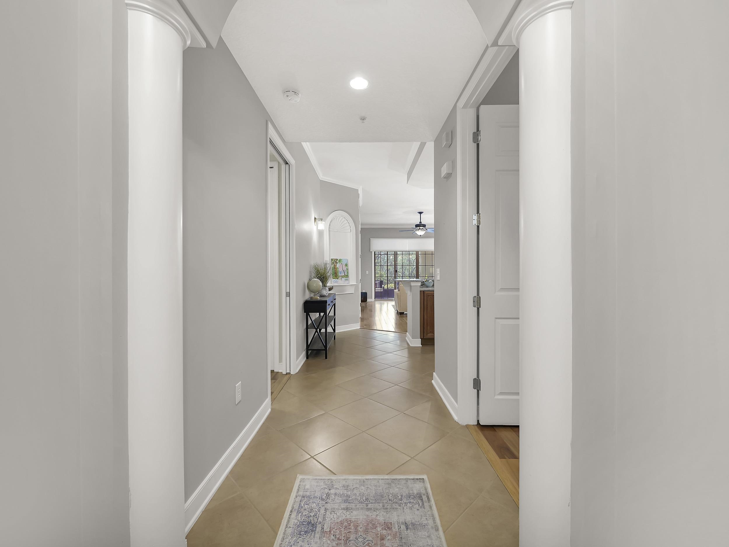 Image 24 of 41 For 140 Pantano Cay Blvd  1103