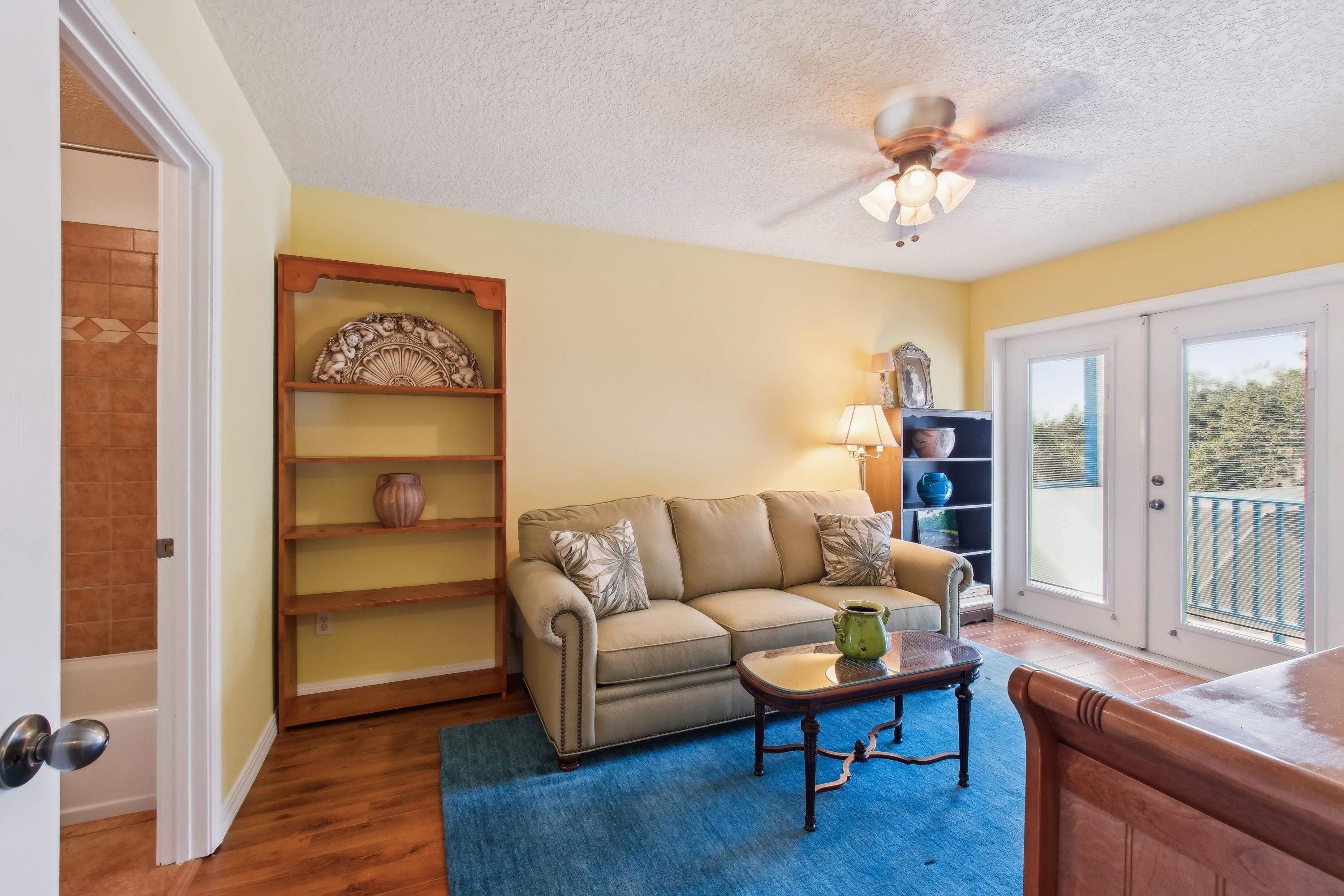 Image 22 of 31 For 117 Spanish Oaks Lane