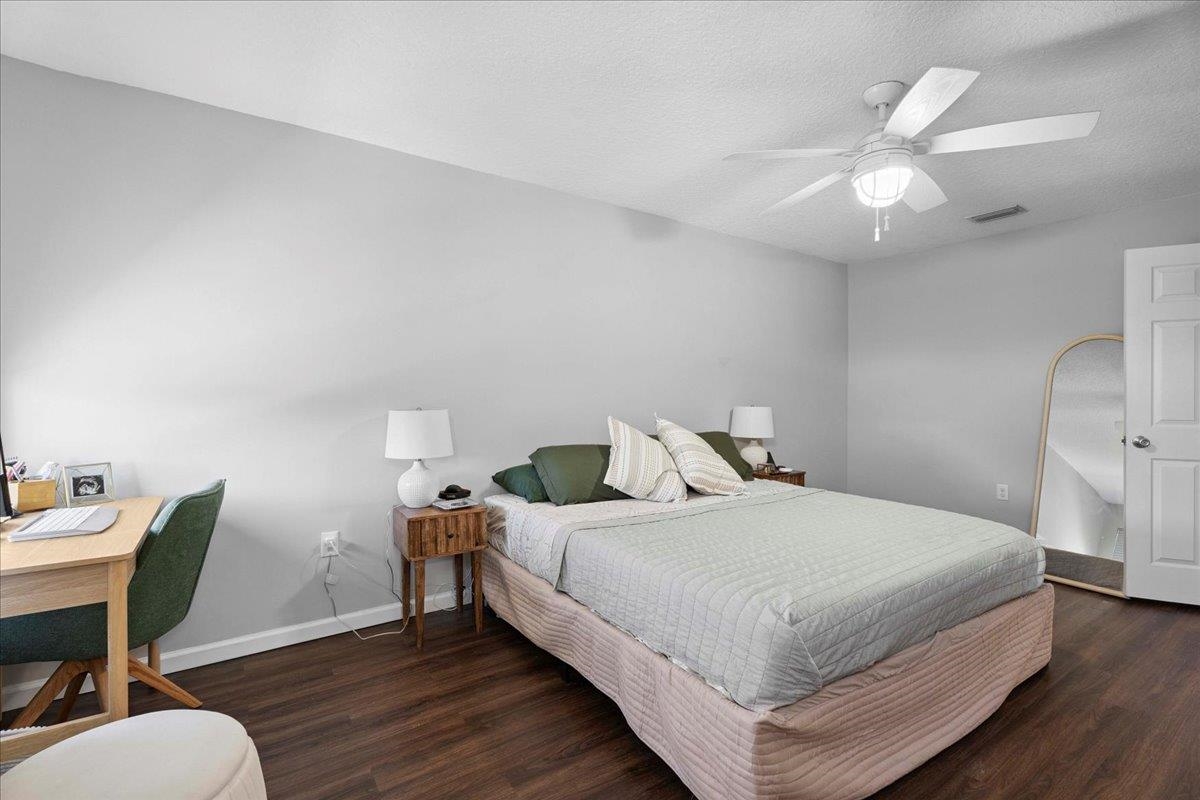 Image 15 of 36 For 171 Islander Dr