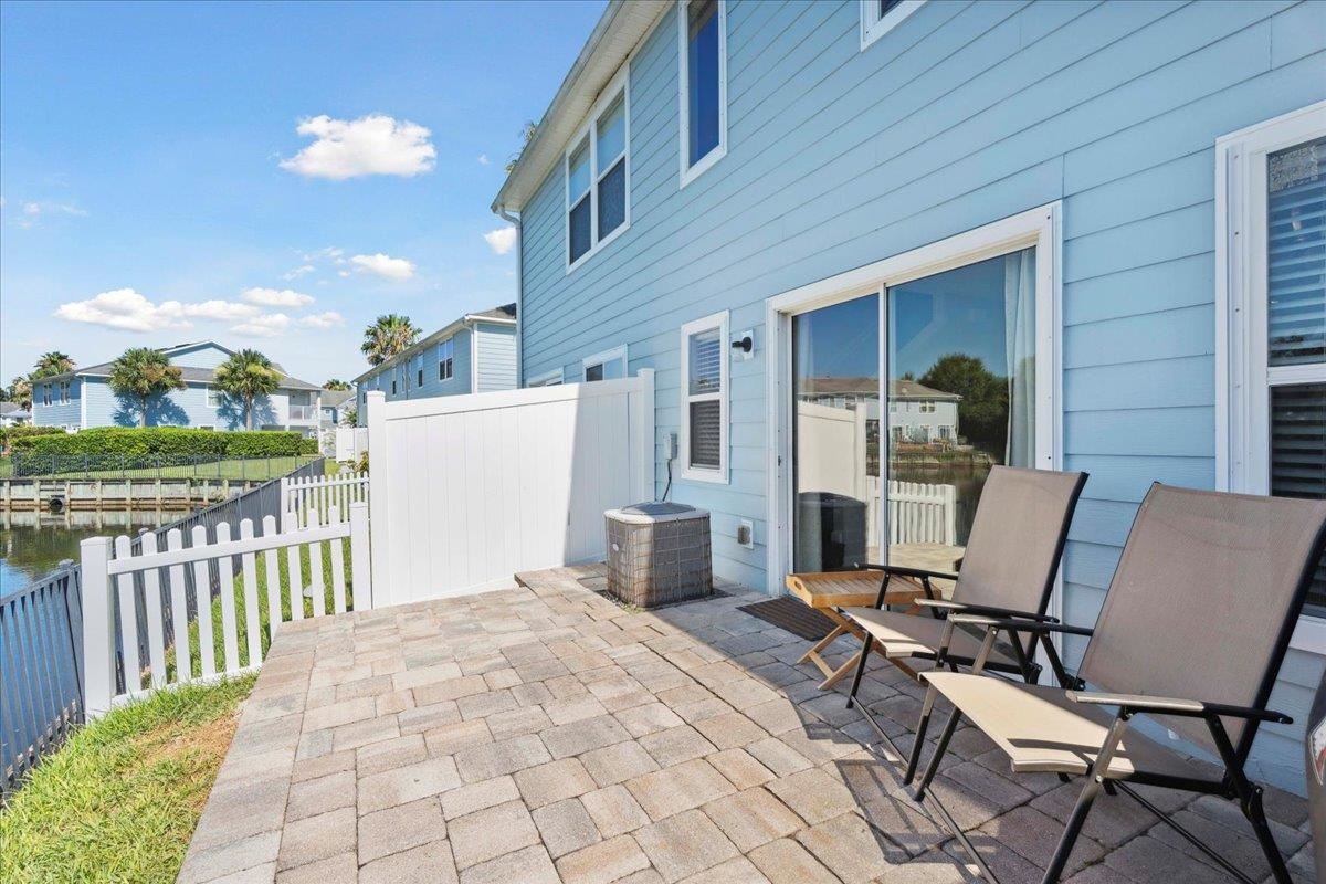 Image 28 of 36 For 171 Islander Dr