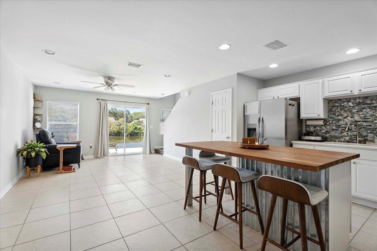 Image 6 of 36 For 171 Islander Dr