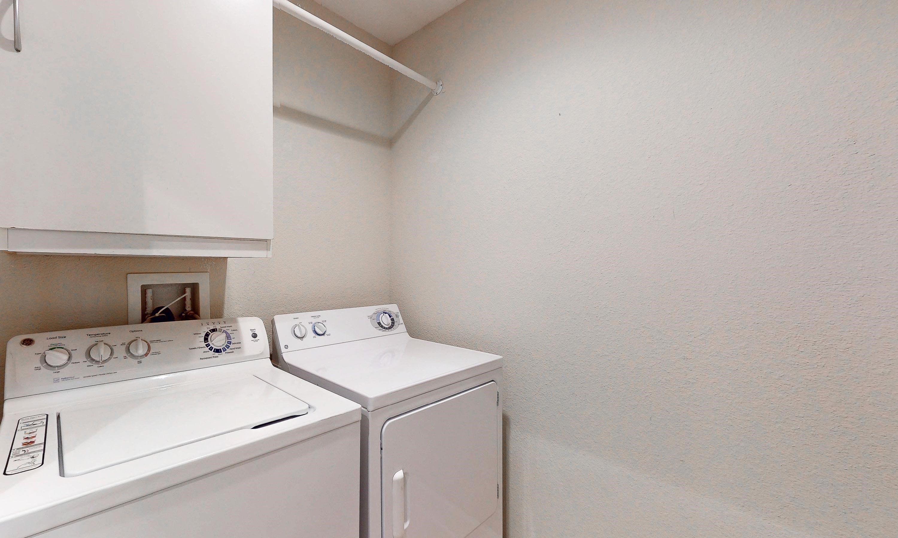 Image 37 of 61 For 325 Ocean Grande Dr. S 104