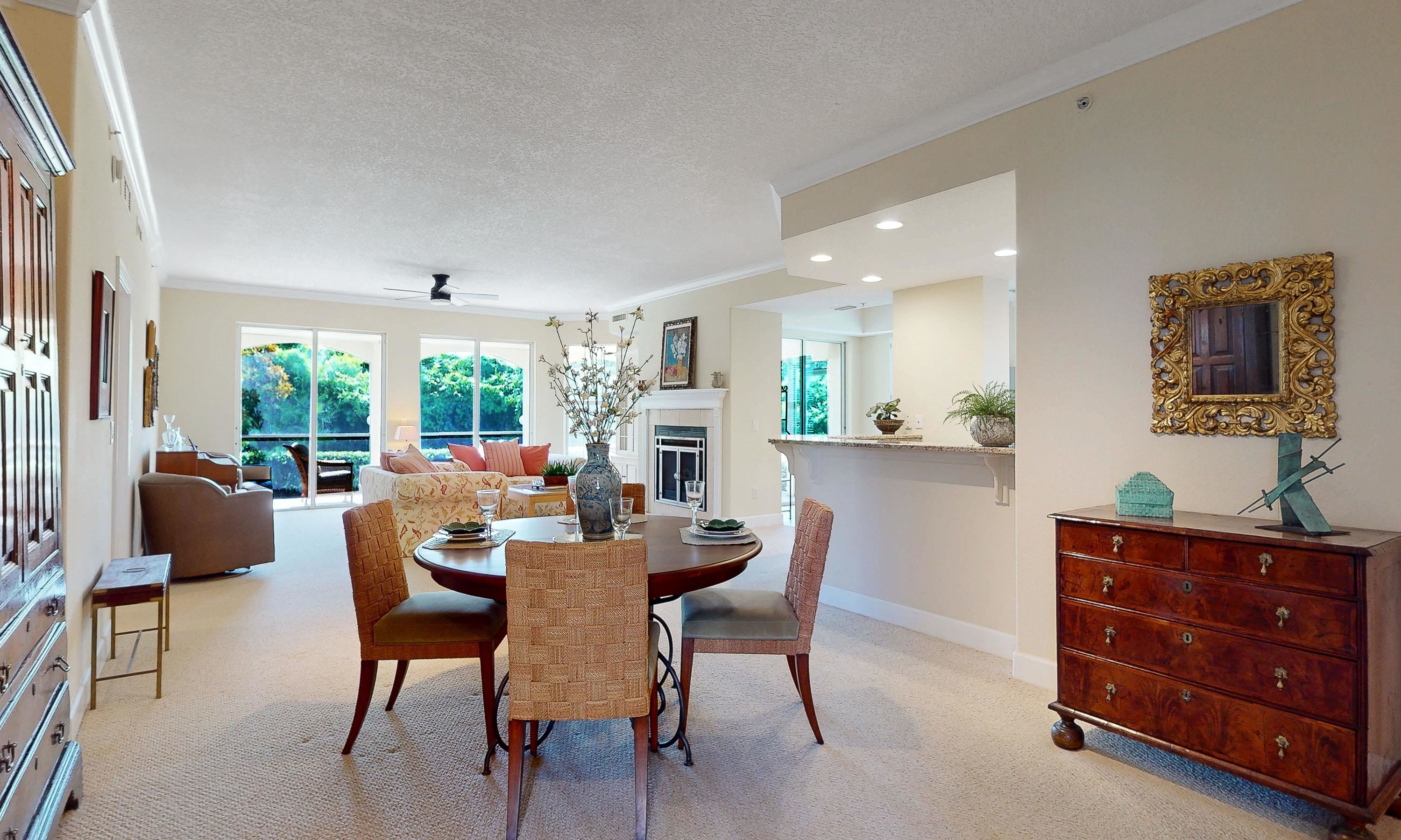 Image 6 of 61 For 325 Ocean Grande Dr. S 104