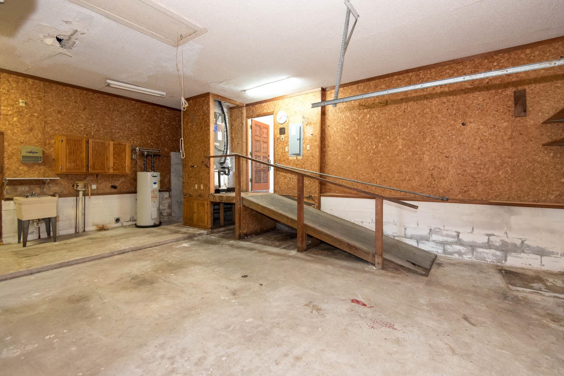 Image 29 of 46 For 132 Southwind Cir