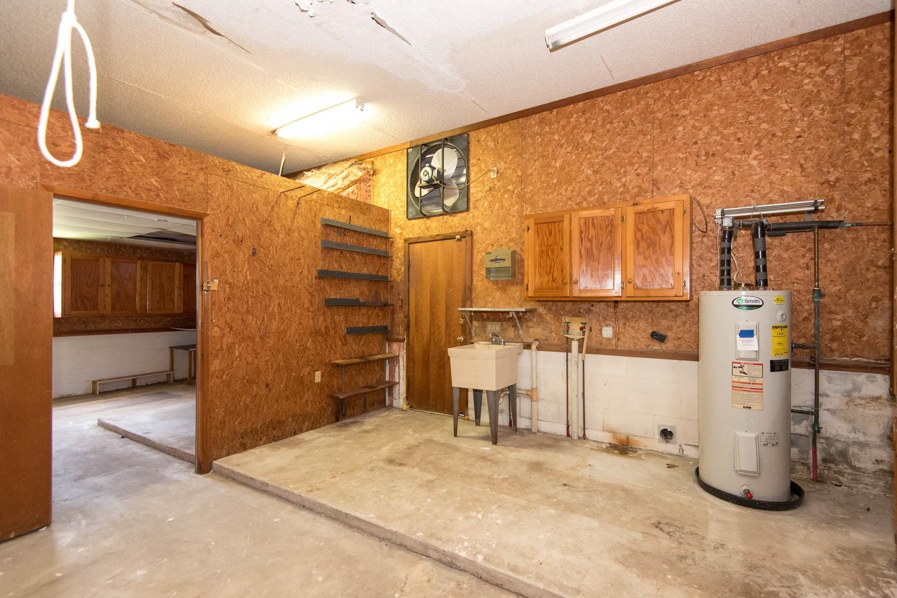 Image 30 of 46 For 132 Southwind Cir
