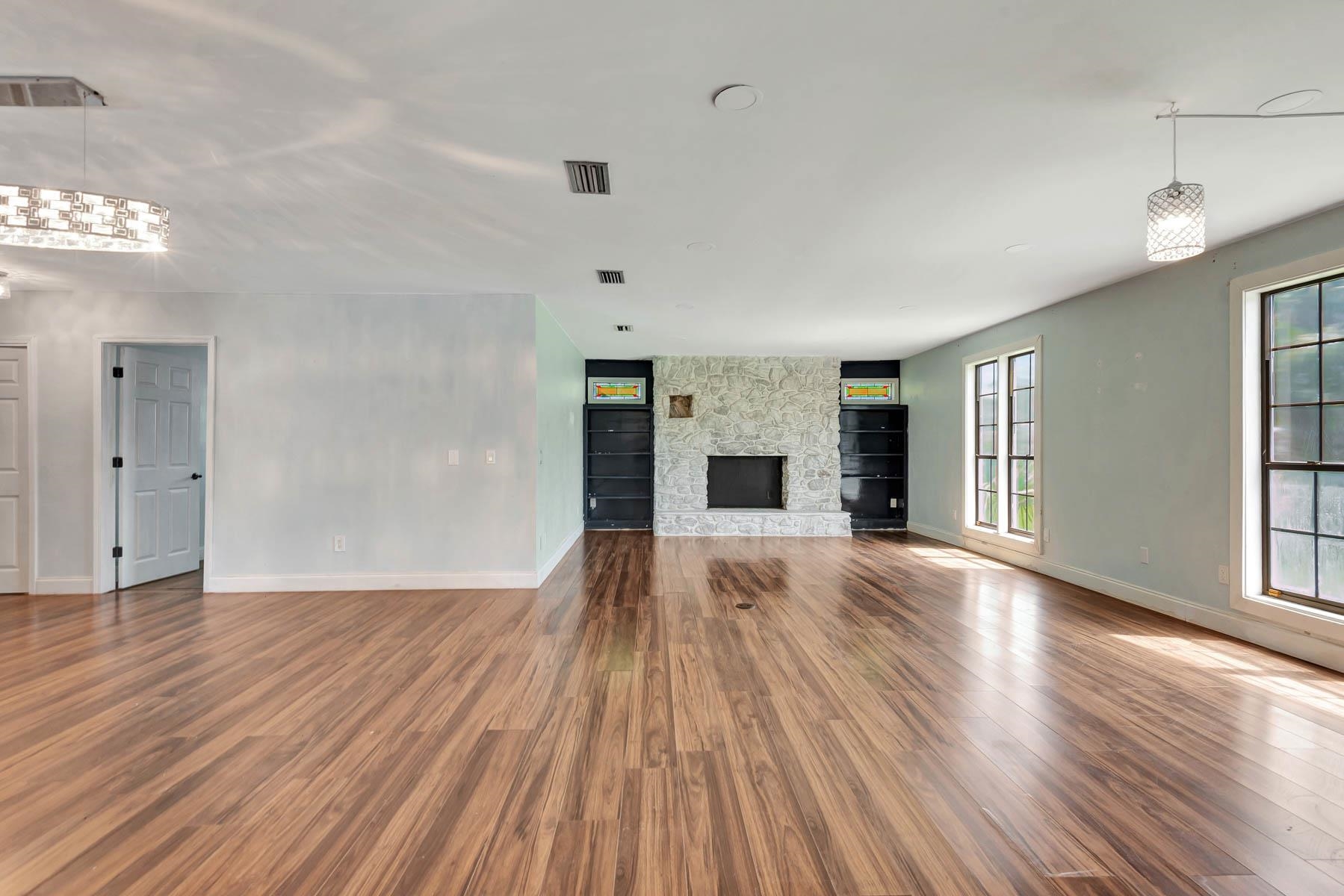 Image 5 of 46 For 132 Southwind Cir