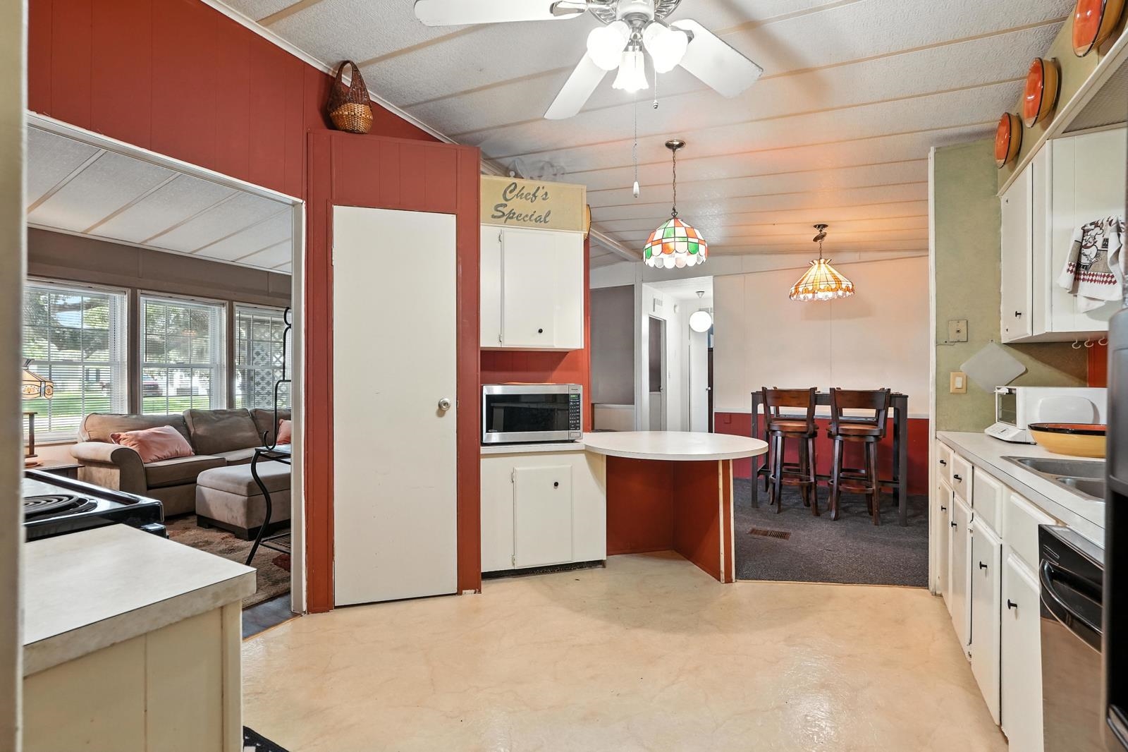 Image 15 of 56 For 163 Buchanan Cir