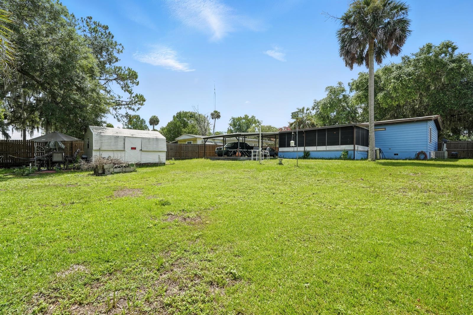 Image 25 of 56 For 163 Buchanan Cir