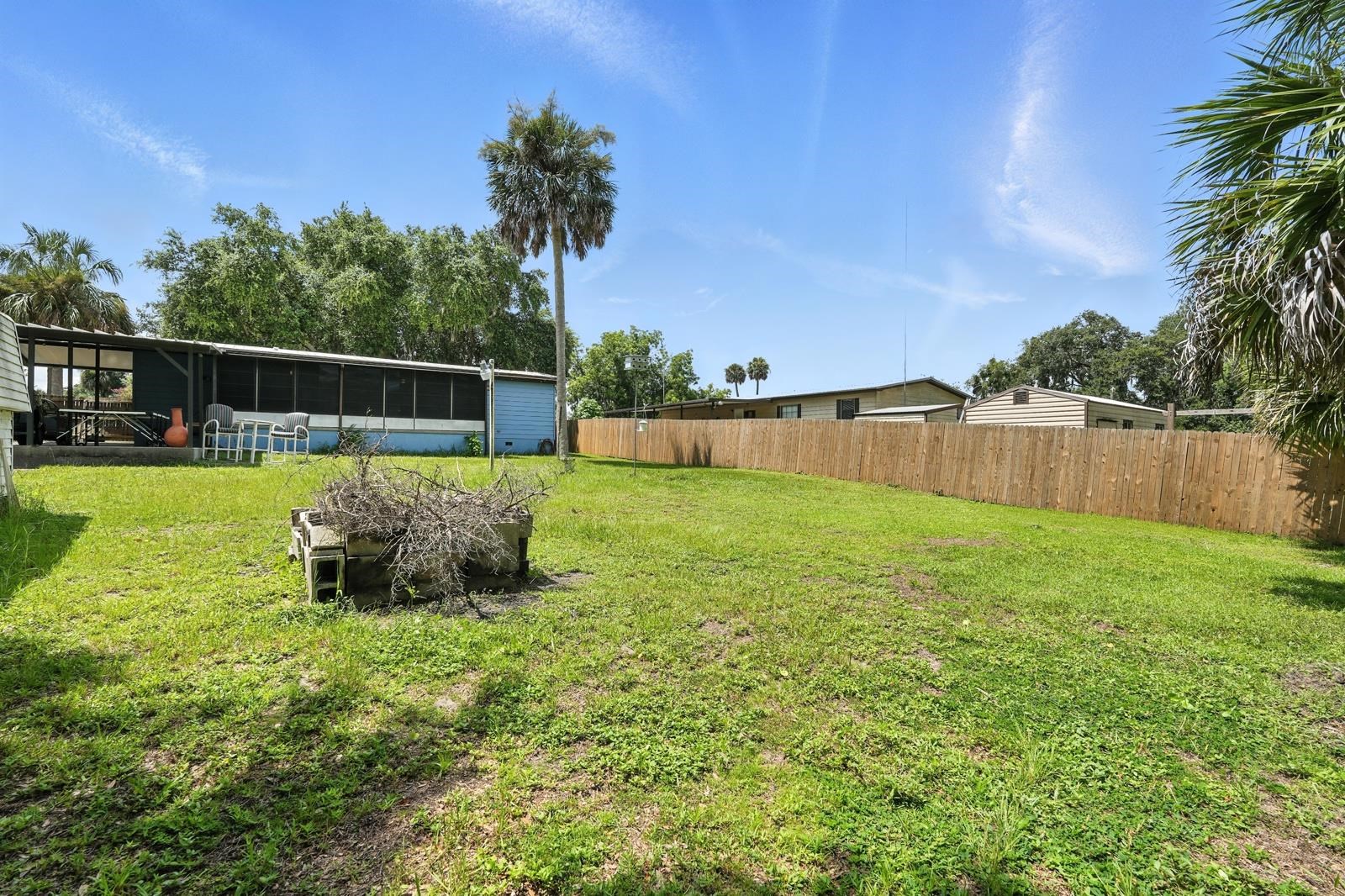 Image 34 of 56 For 163 Buchanan Cir