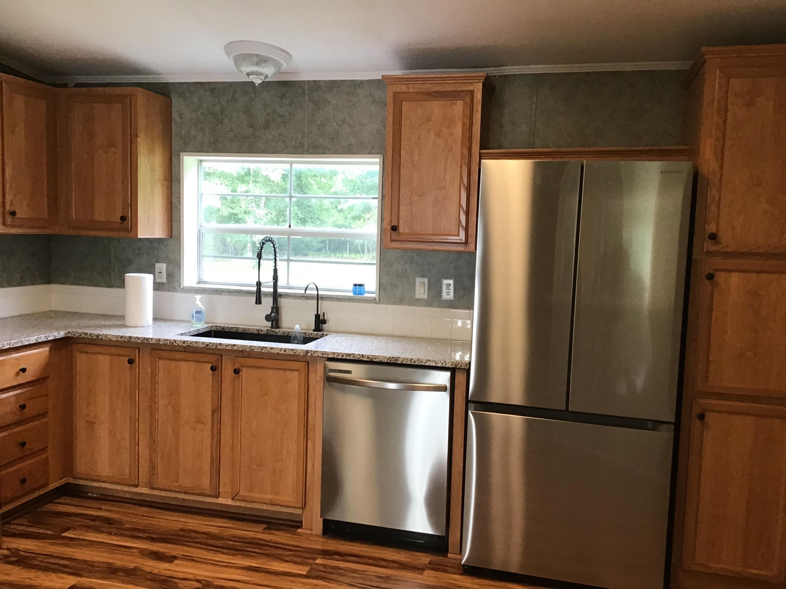 Image 14 of 18 For 10350 Beckenger Ave