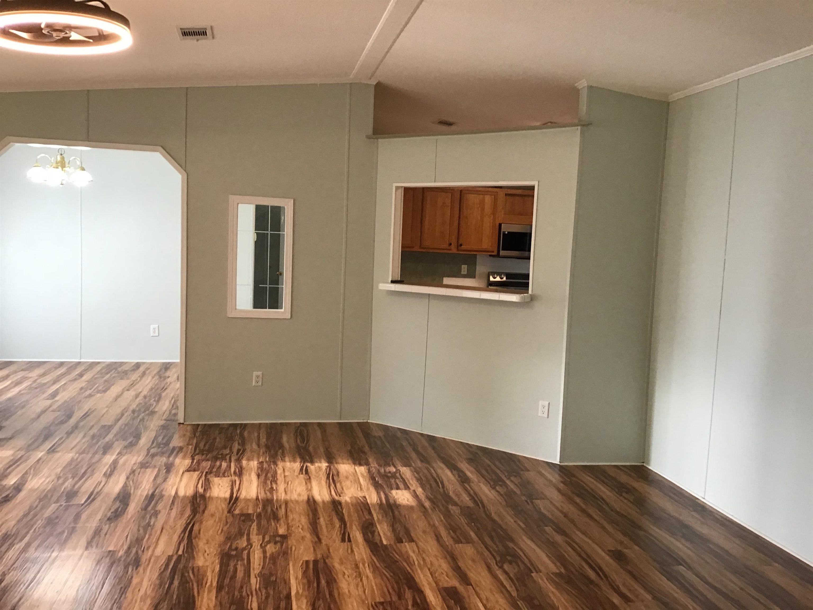 Image 7 of 18 For 10350 Beckenger Ave