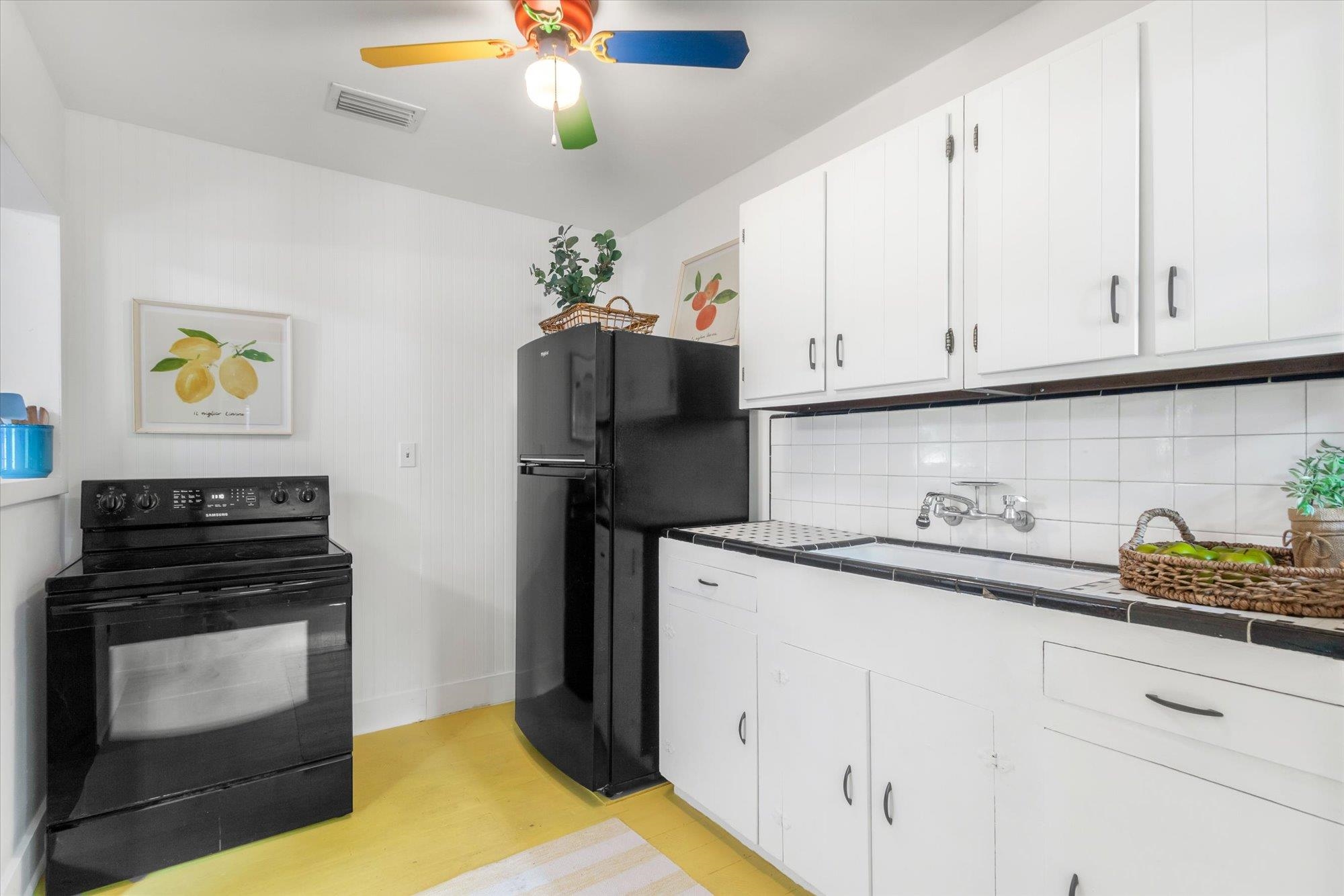 Image 10 of 47 For 7709 Eaton Ave