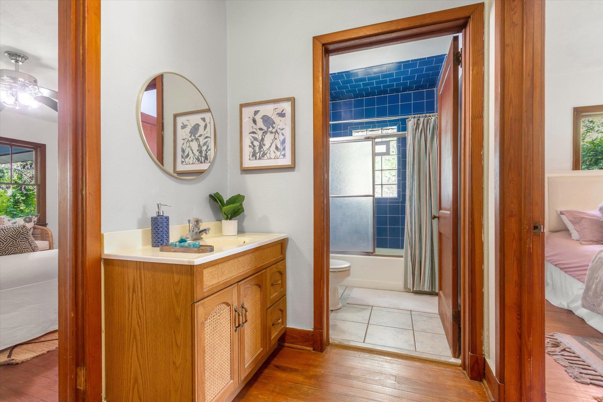 Image 22 of 47 For 7709 Eaton Ave