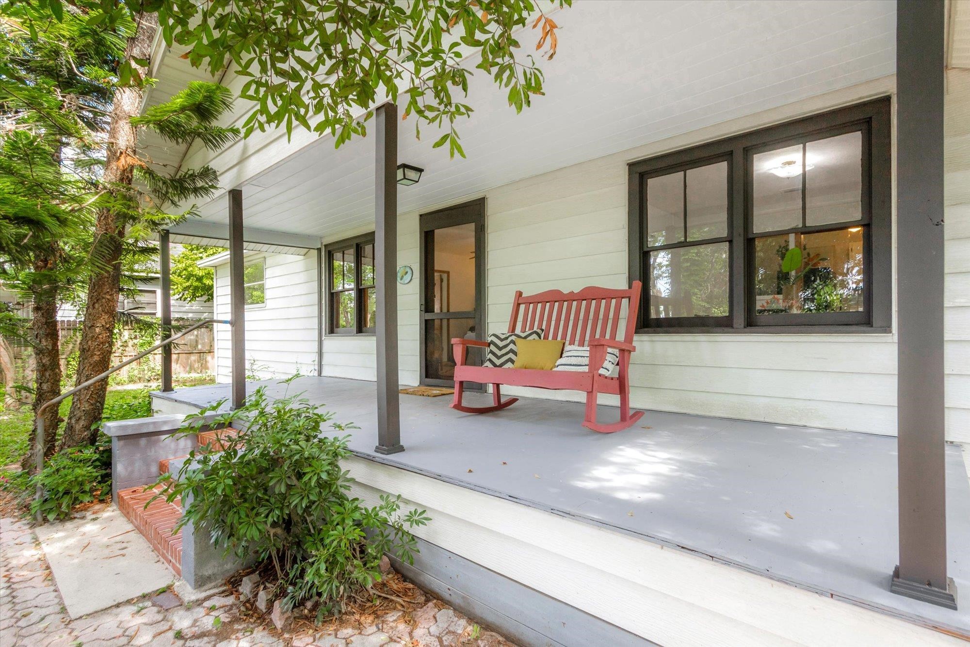 Image 3 of 47 For 7709 Eaton Ave