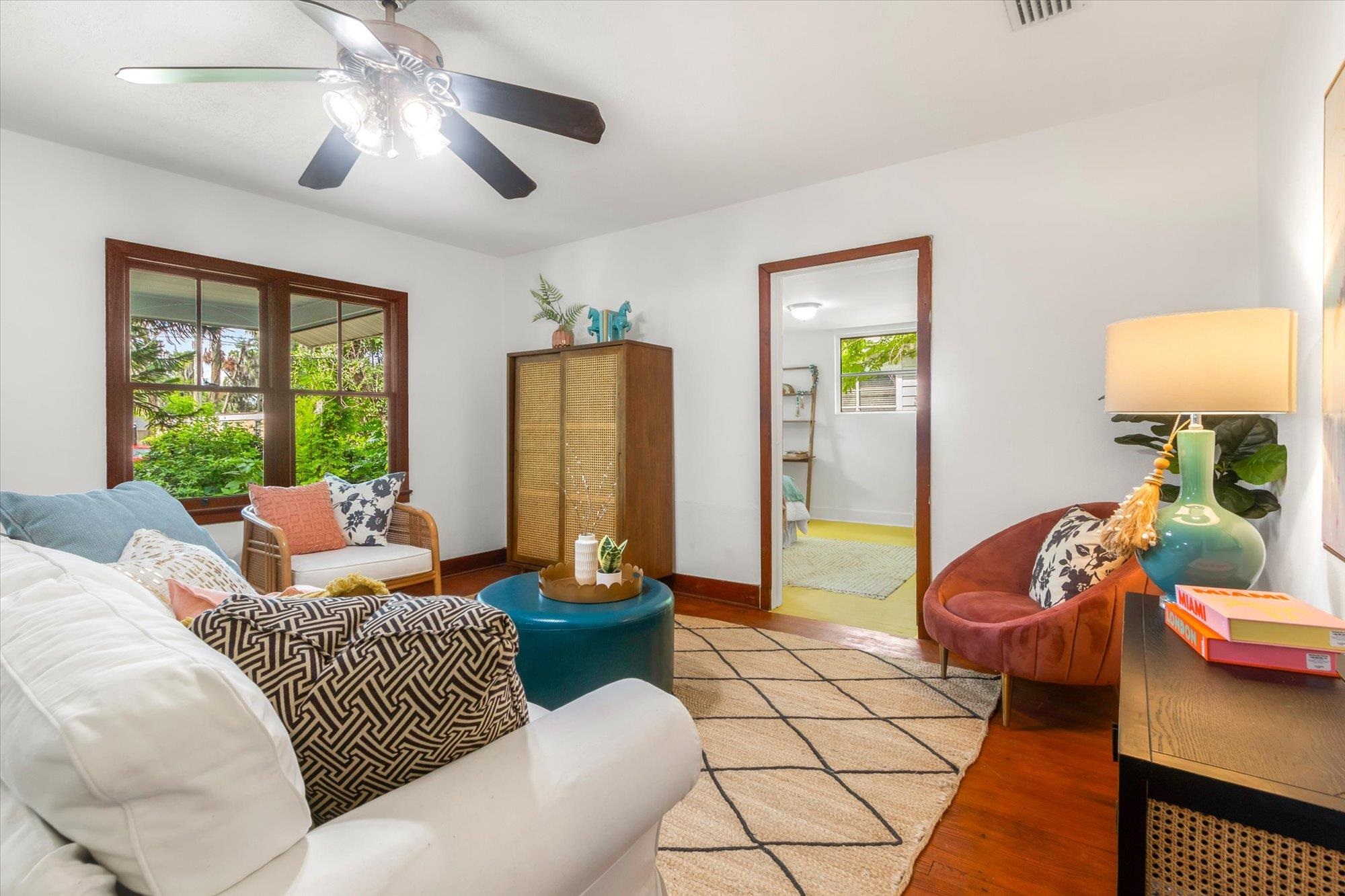Image 7 of 47 For 7709 Eaton Ave