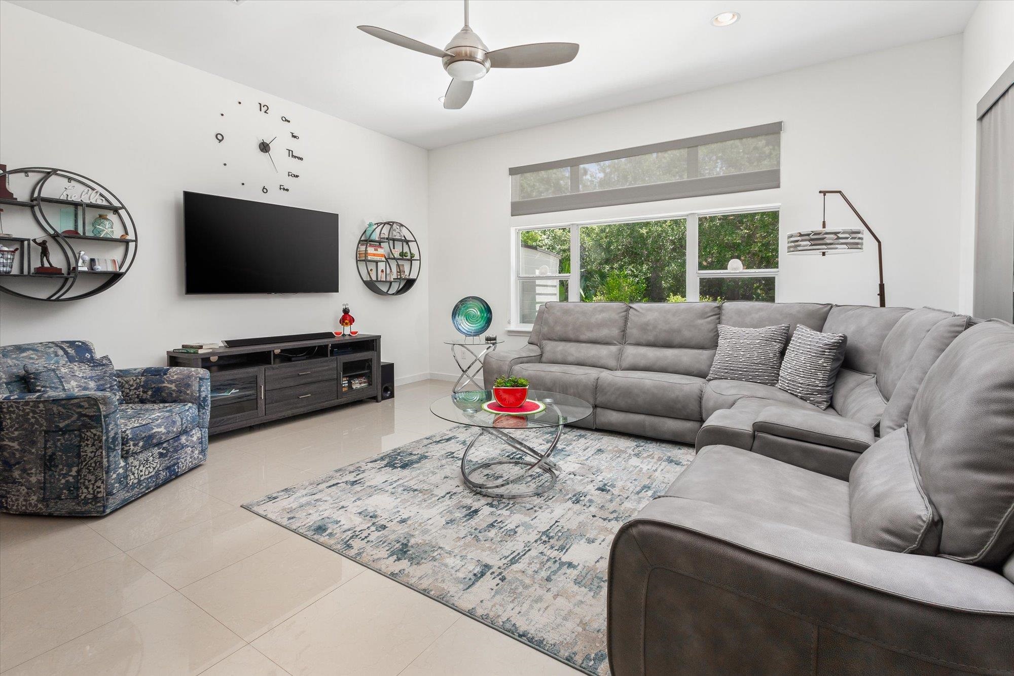 Image 12 of 56 For 132 Bottlebrush Drive