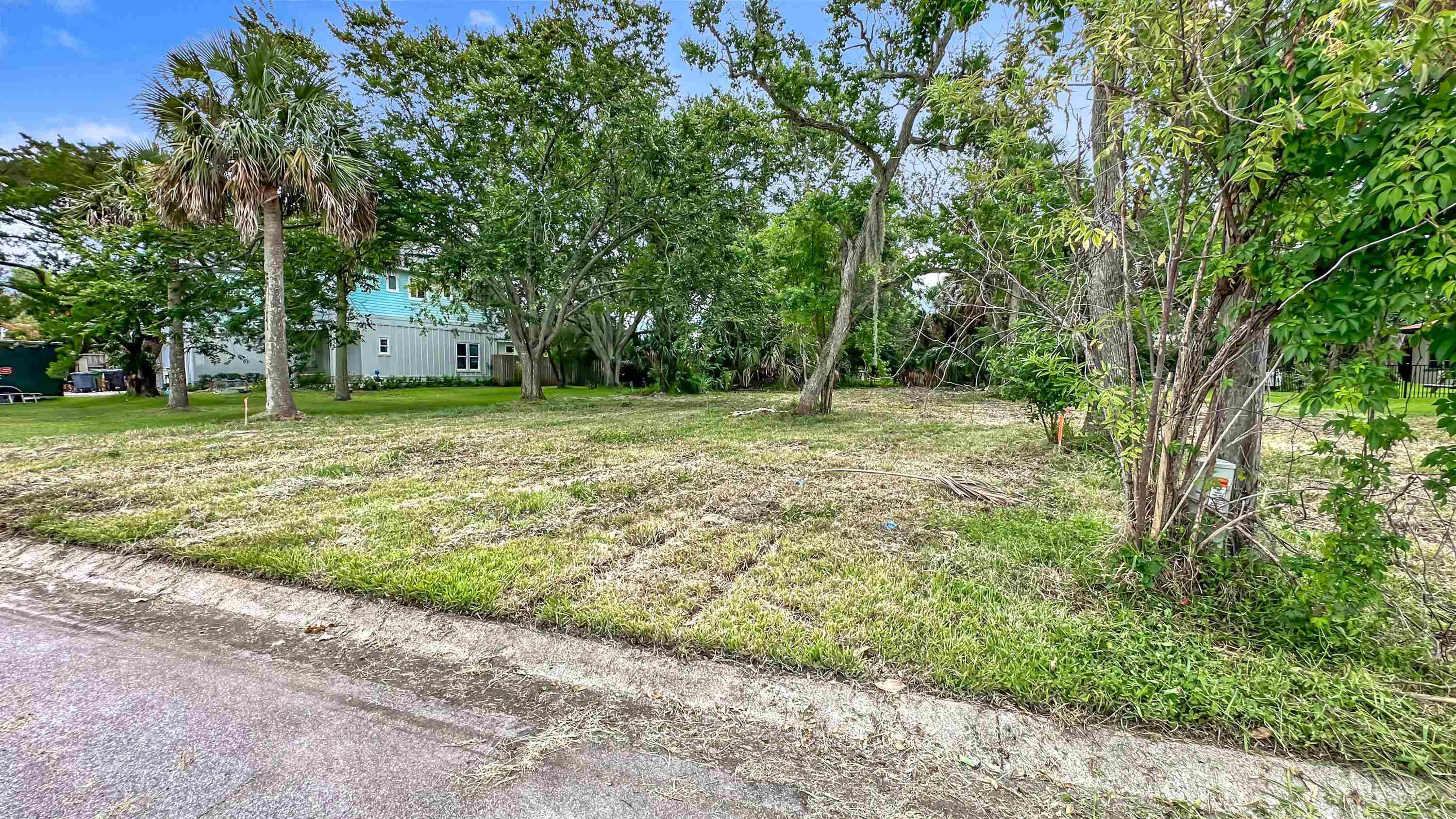 Image 11 of 23 For 0 Minorca Ave
