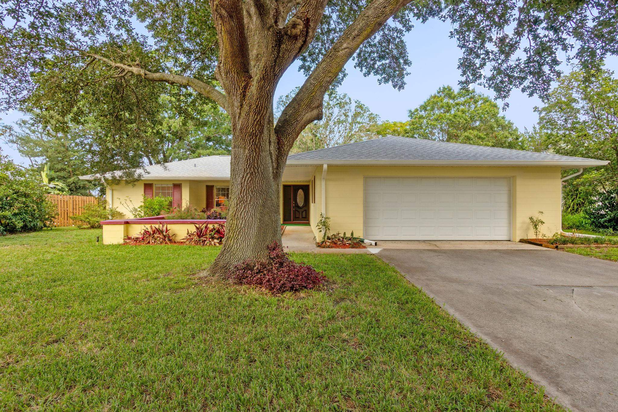 Image 2 of 76 For 1004 San Remo Rd