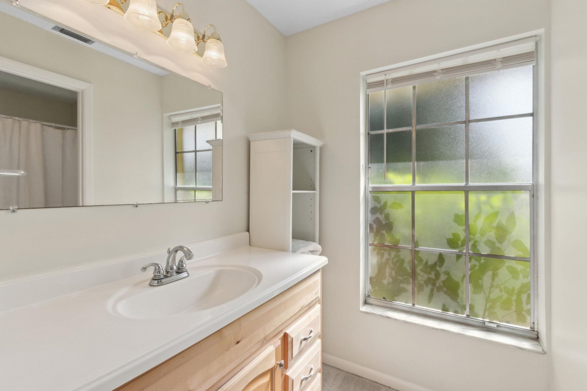 Image 35 of 76 For 1004 San Remo Rd