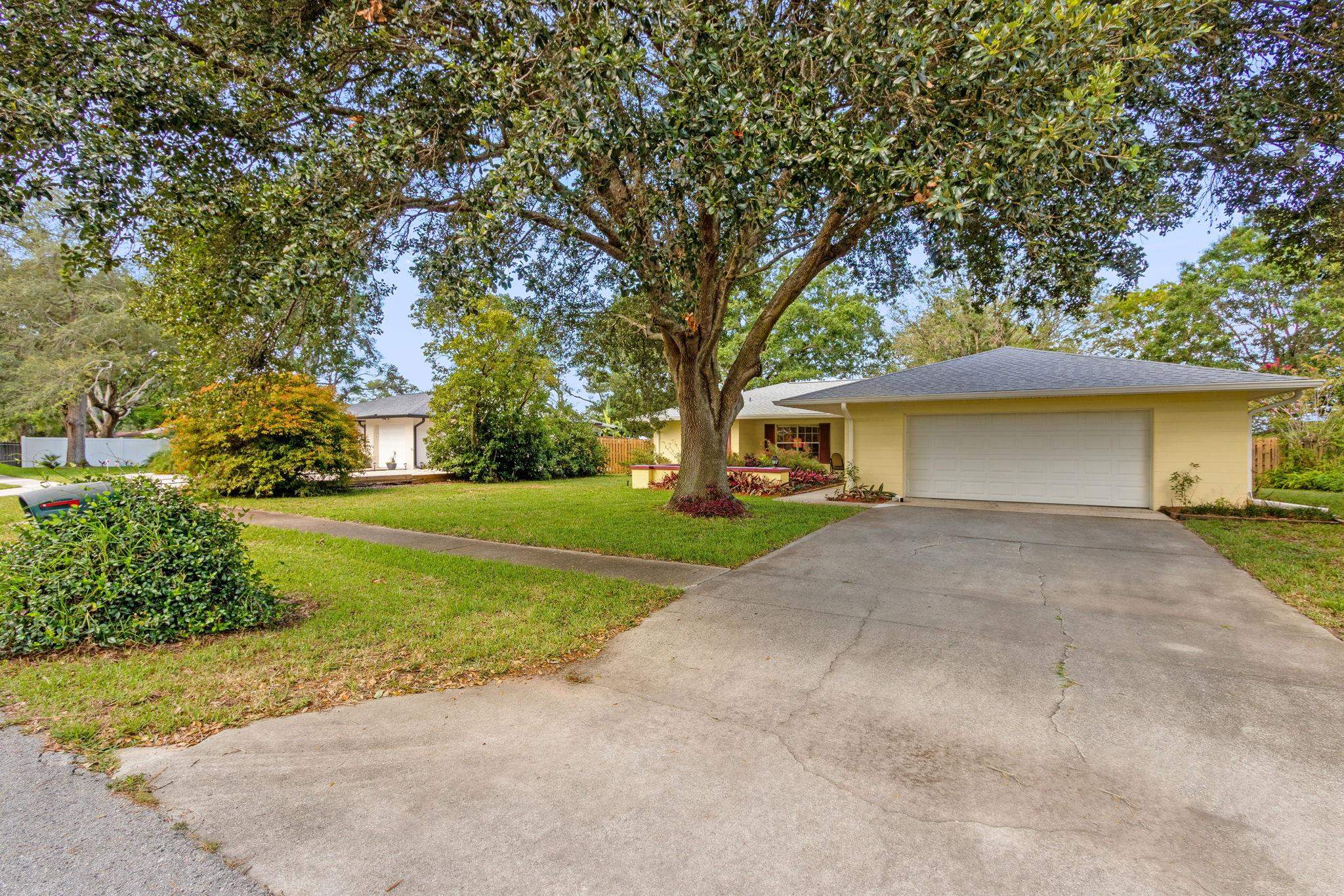 Image 4 of 76 For 1004 San Remo Rd