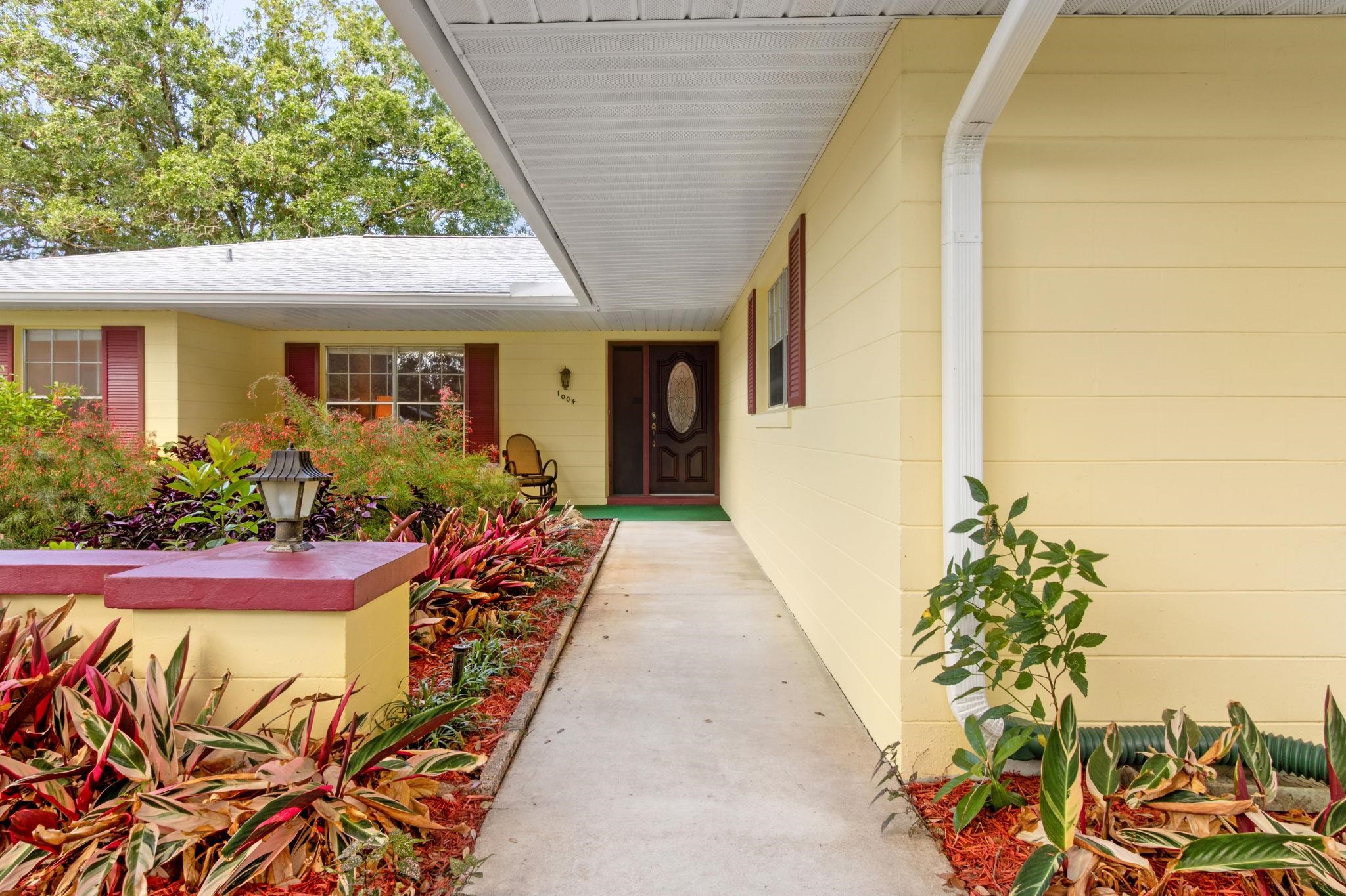 Image 5 of 76 For 1004 San Remo Rd