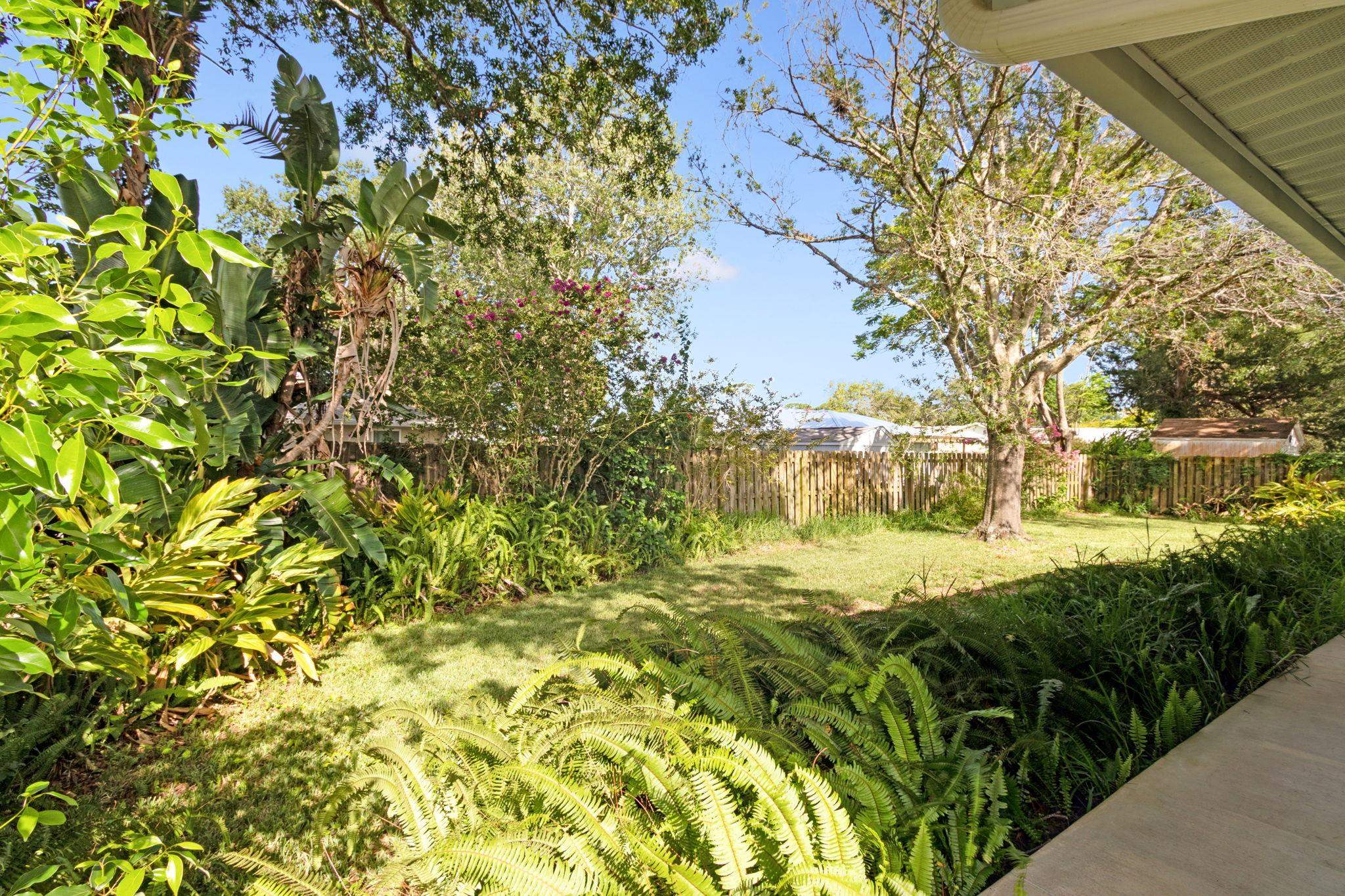 Image 56 of 76 For 1004 San Remo Rd