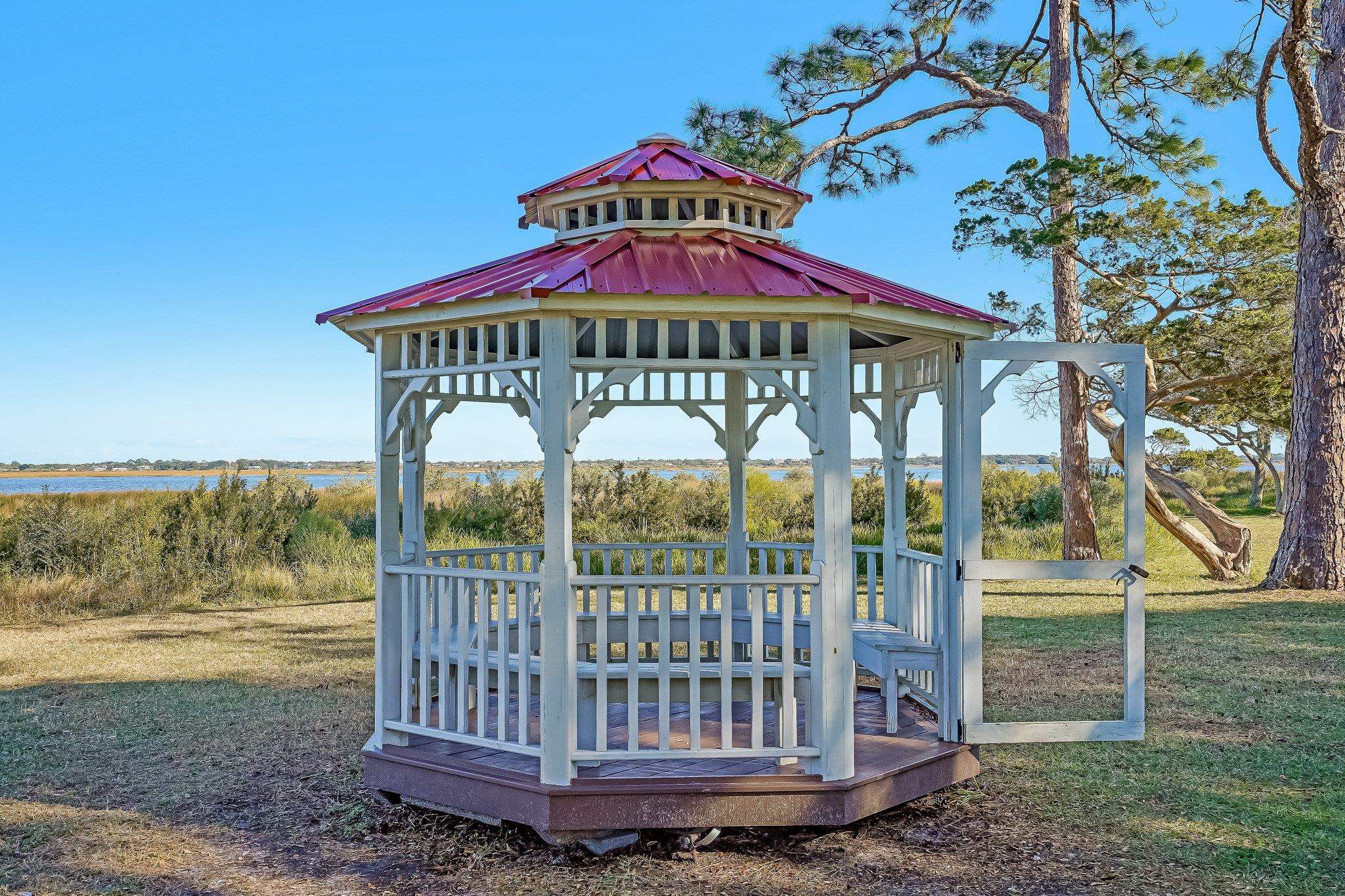 Image 63 of 76 For 1004 San Remo Rd