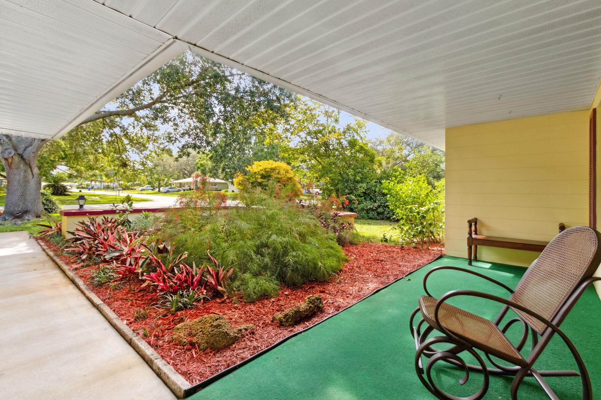 Image 8 of 76 For 1004 San Remo Rd