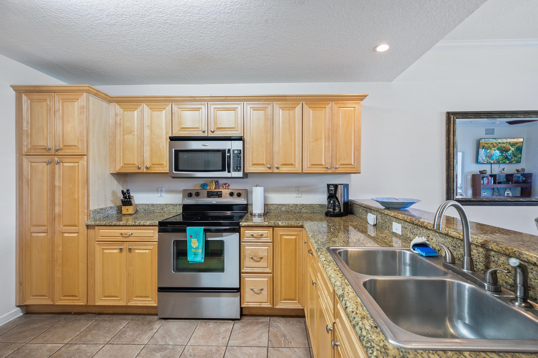Image 14 of 52 For 264 Gibraltar Ct  102