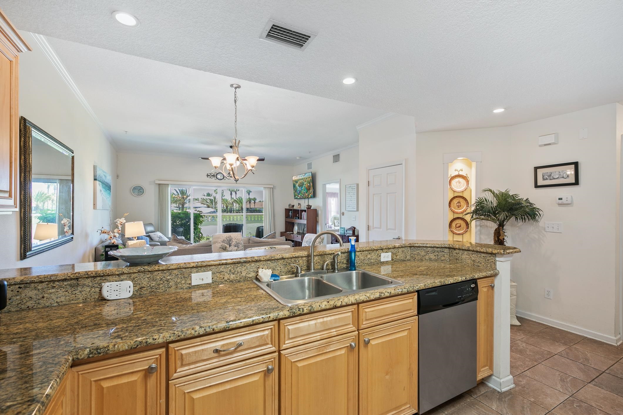 Image 15 of 52 For 264 Gibraltar Ct  102