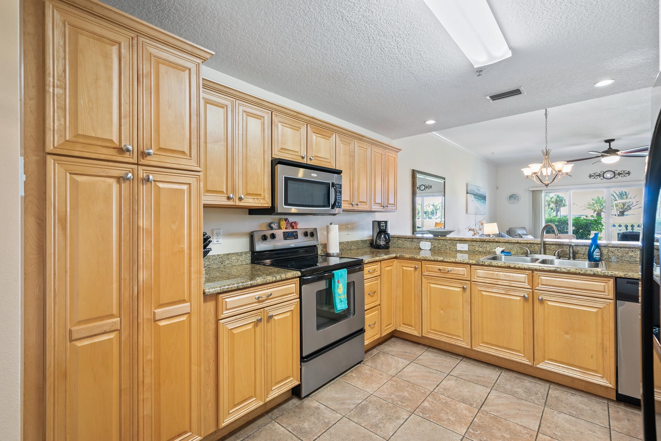 Image 18 of 52 For 264 Gibraltar Ct  102