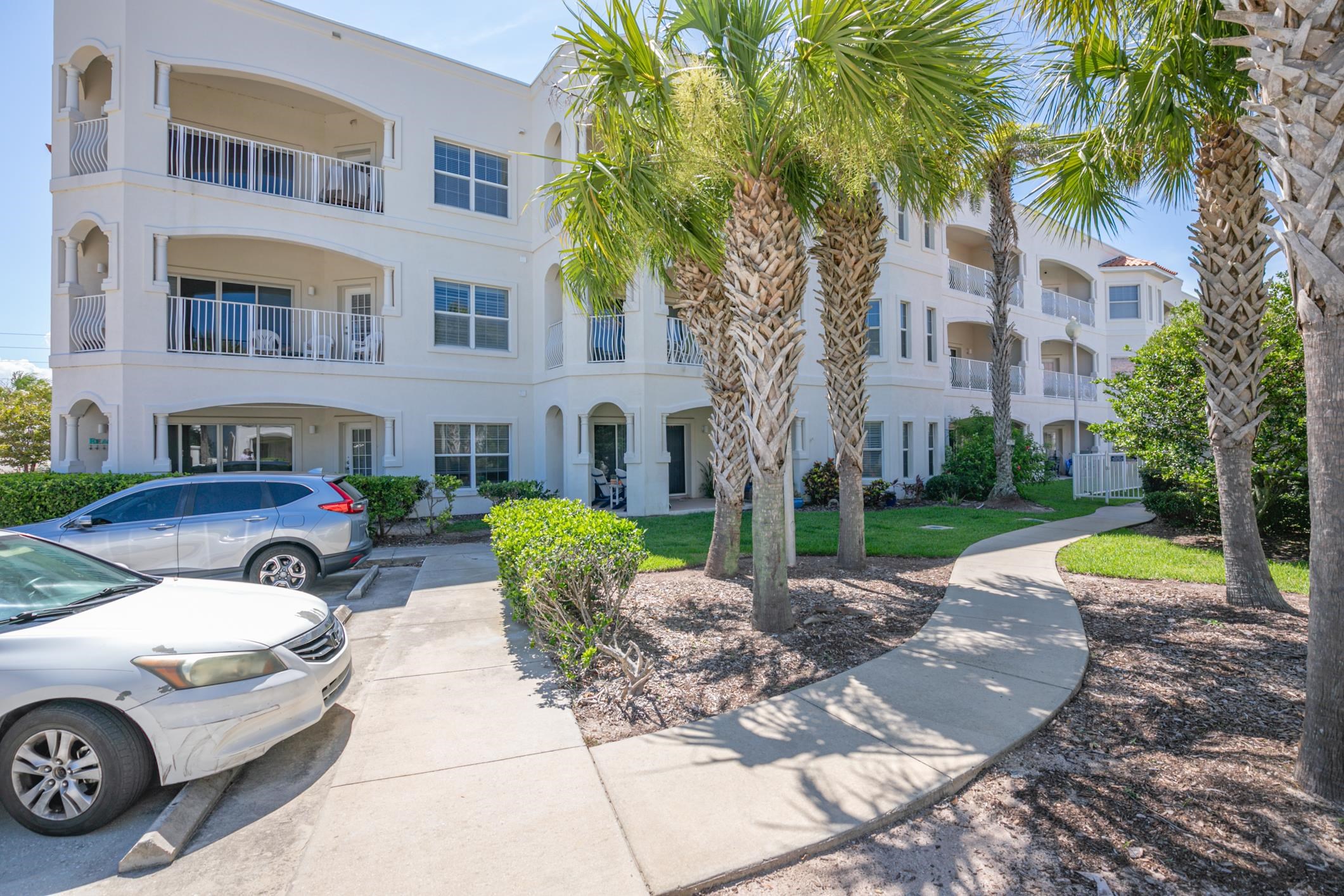 Image 2 of 52 For 264 Gibraltar Ct  102